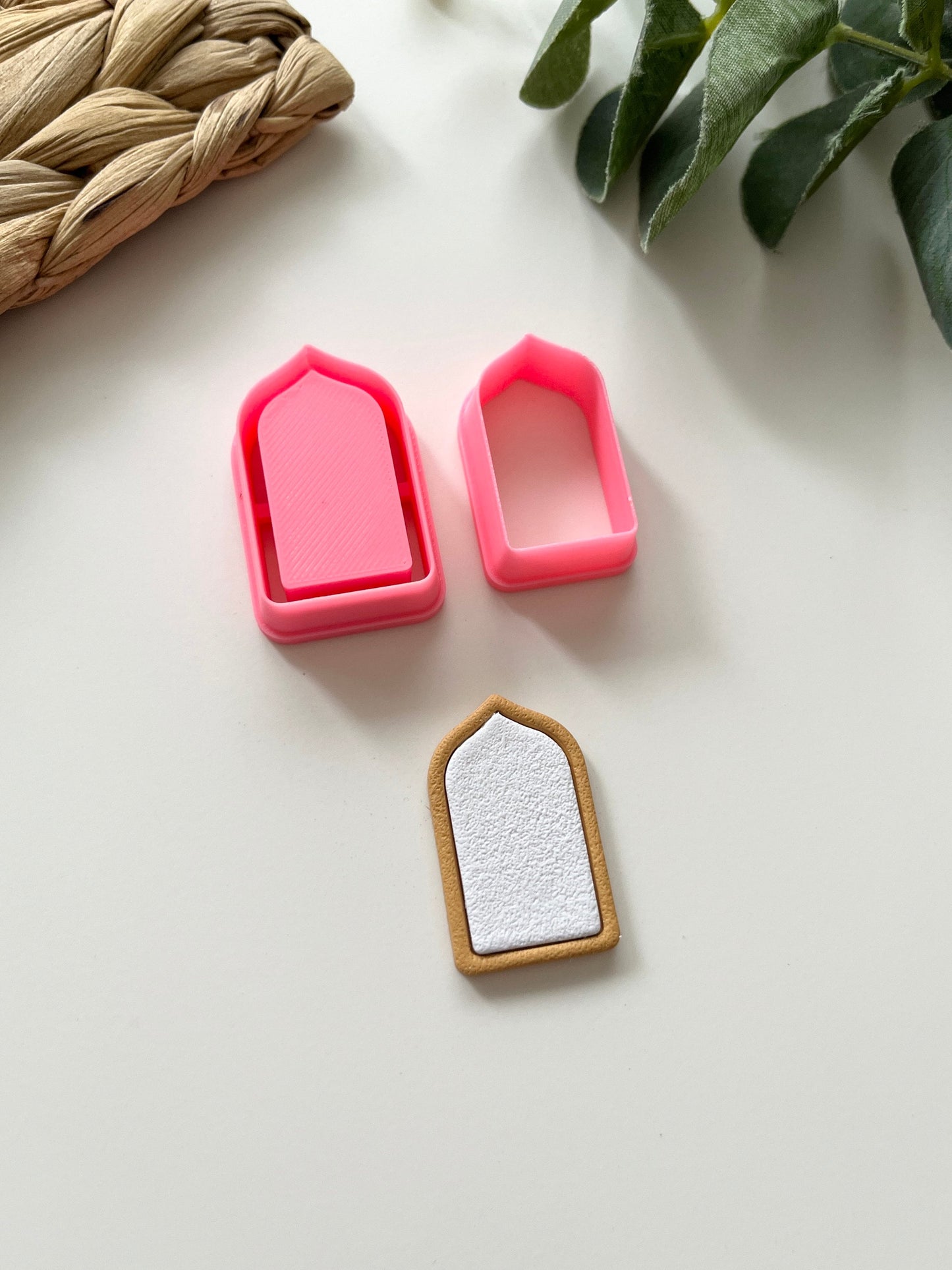 Embedded Juliets Window Picture Frame Cutter