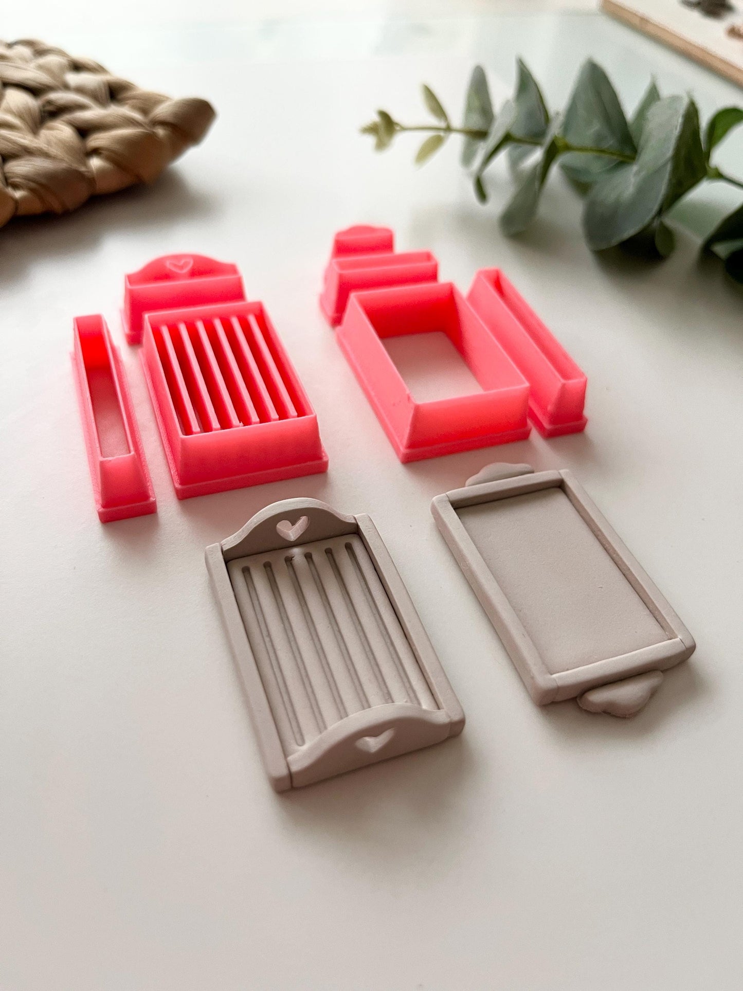 Bordered Tray Cutters