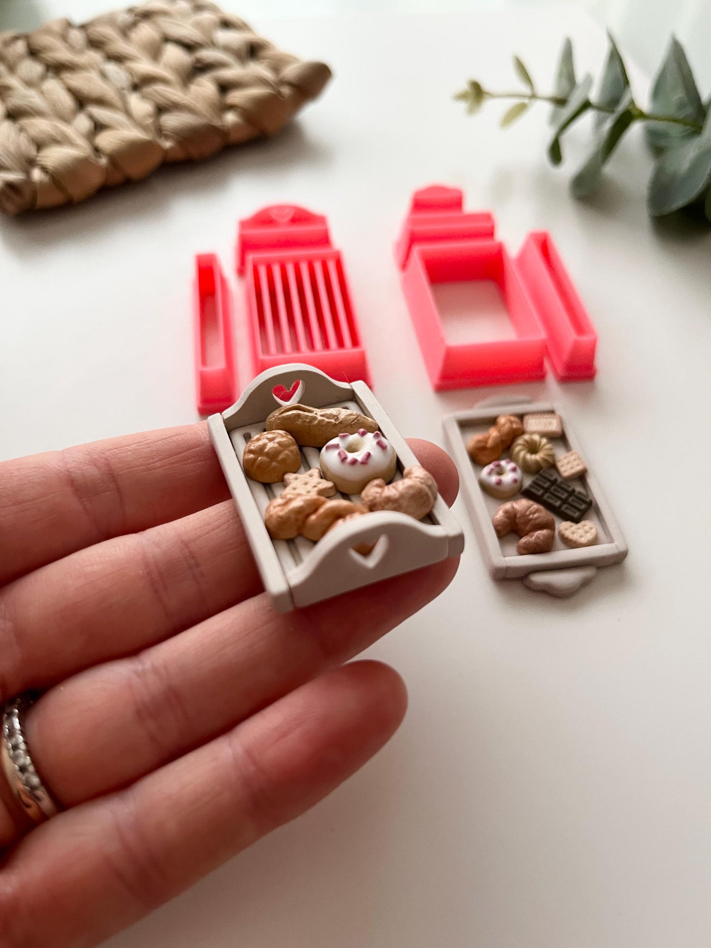 Bordered Tray Cutters