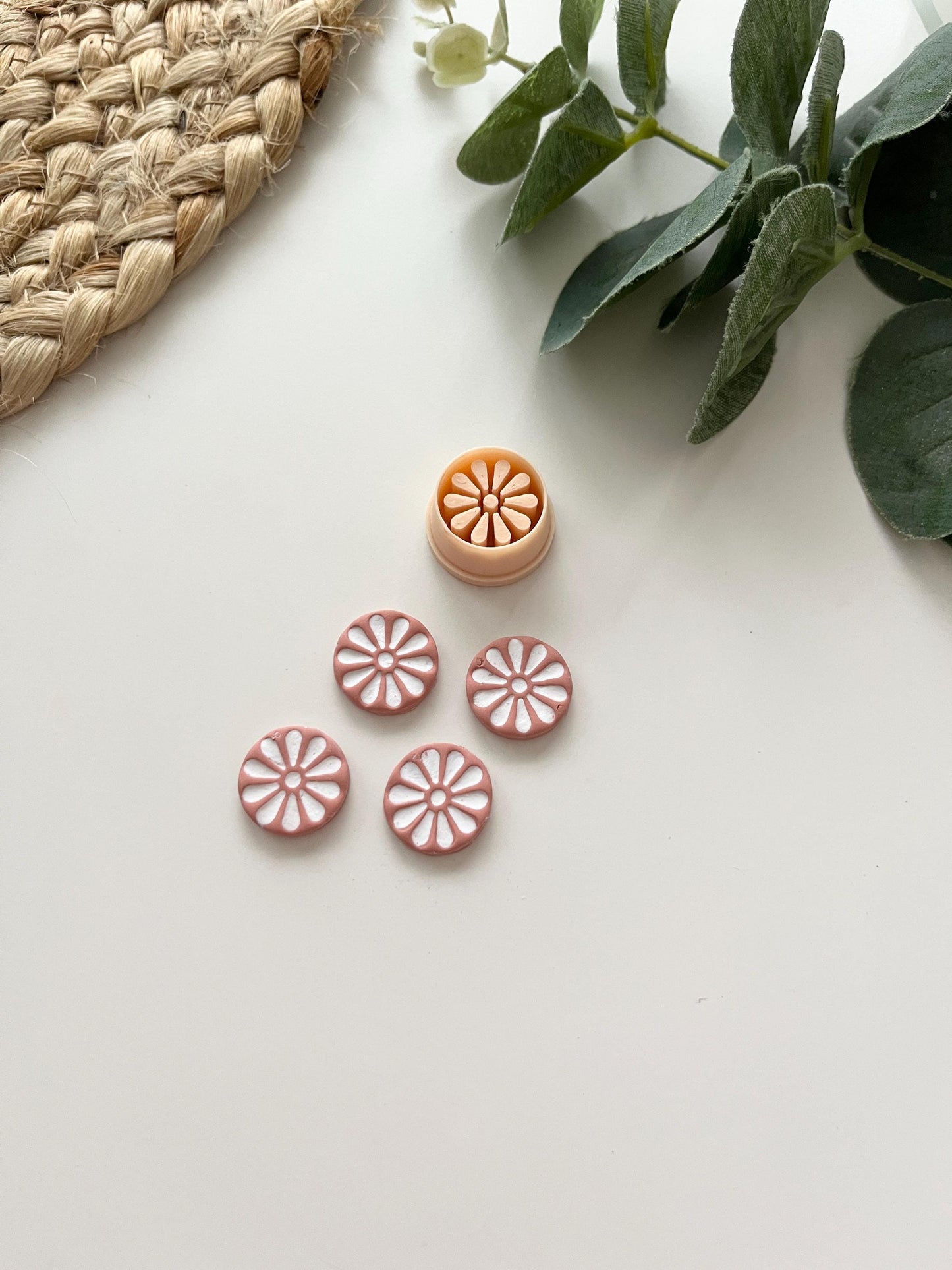 Debossed Daisy Flower Clay Cutter