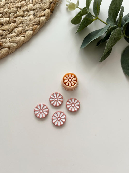 Debossed Daisy Flower Clay Cutter