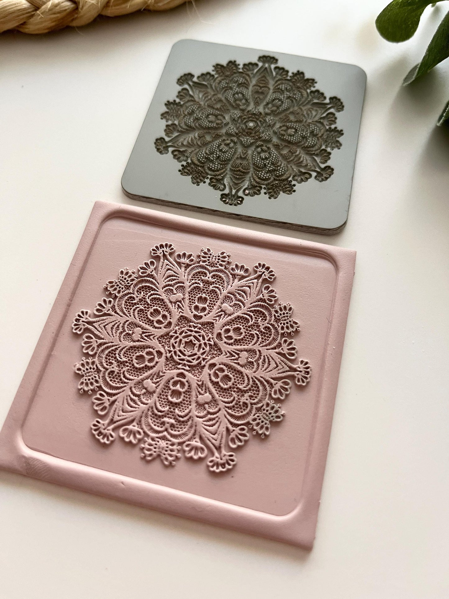 Flower Lace Texture Mat
