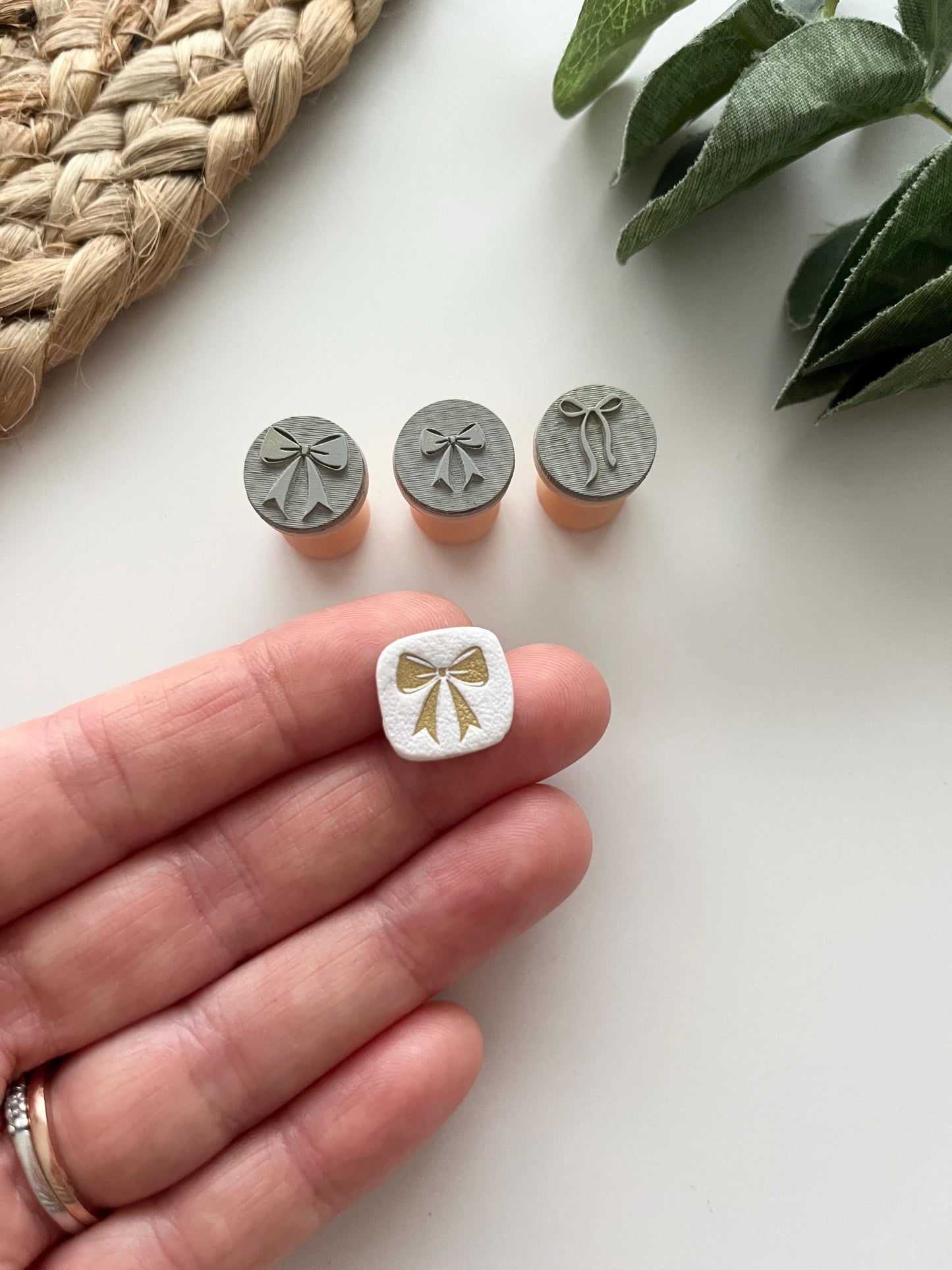 Bow Stamps: Mica Powder