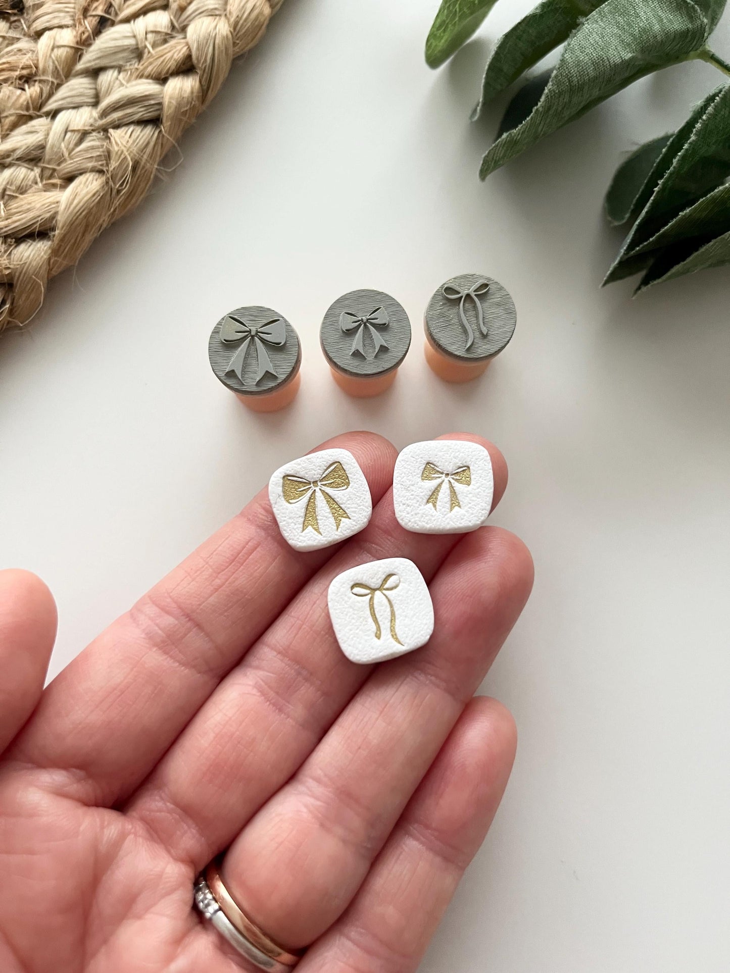 Bow Stamps: Mica Powder