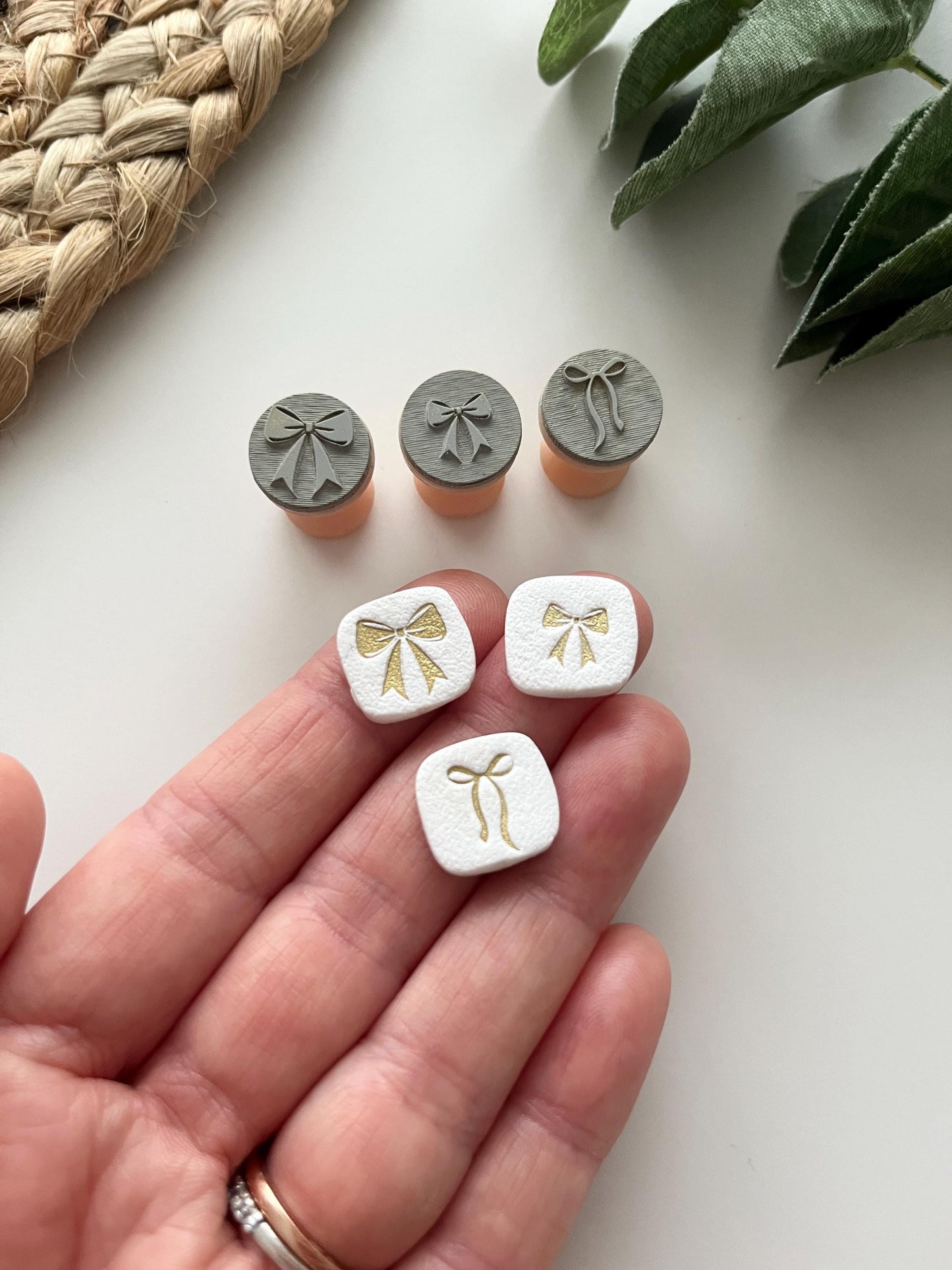 Bow Stamps: Mica Powder