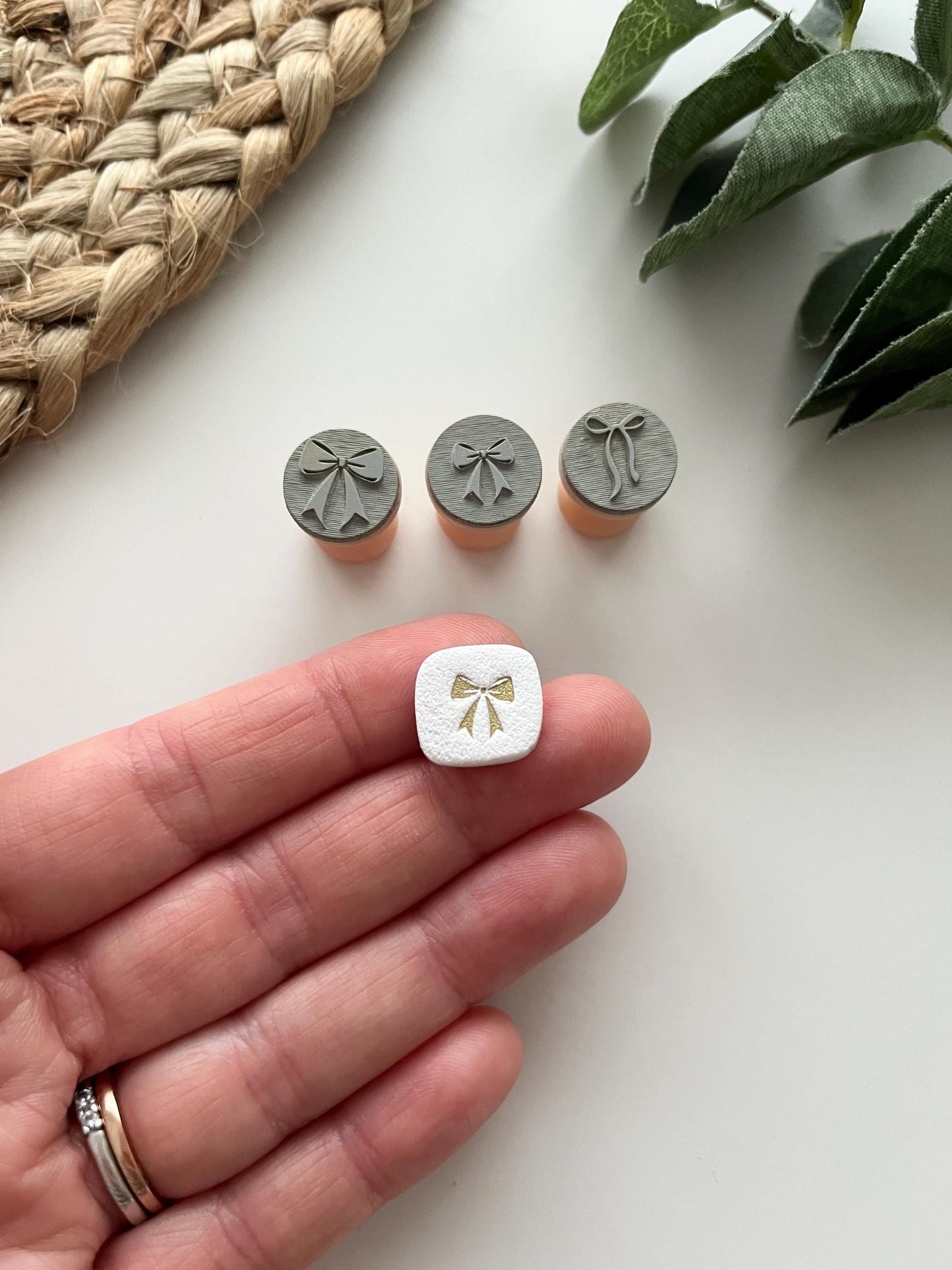 Bow Stamps: Mica Powder