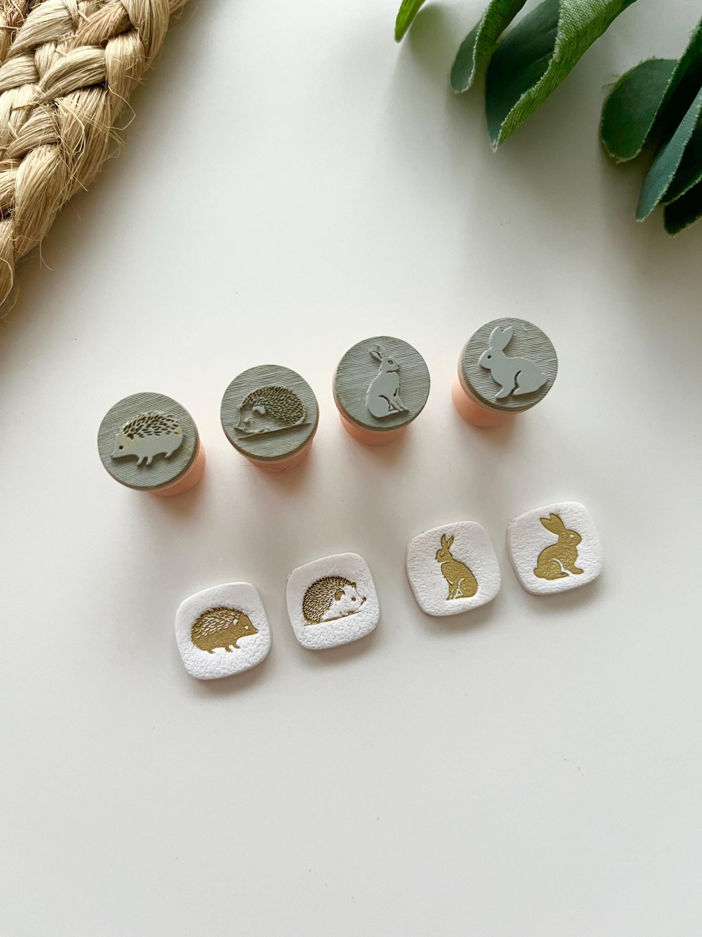 Bunny Rabbit and Hedgehog Stamps: Mica Powder