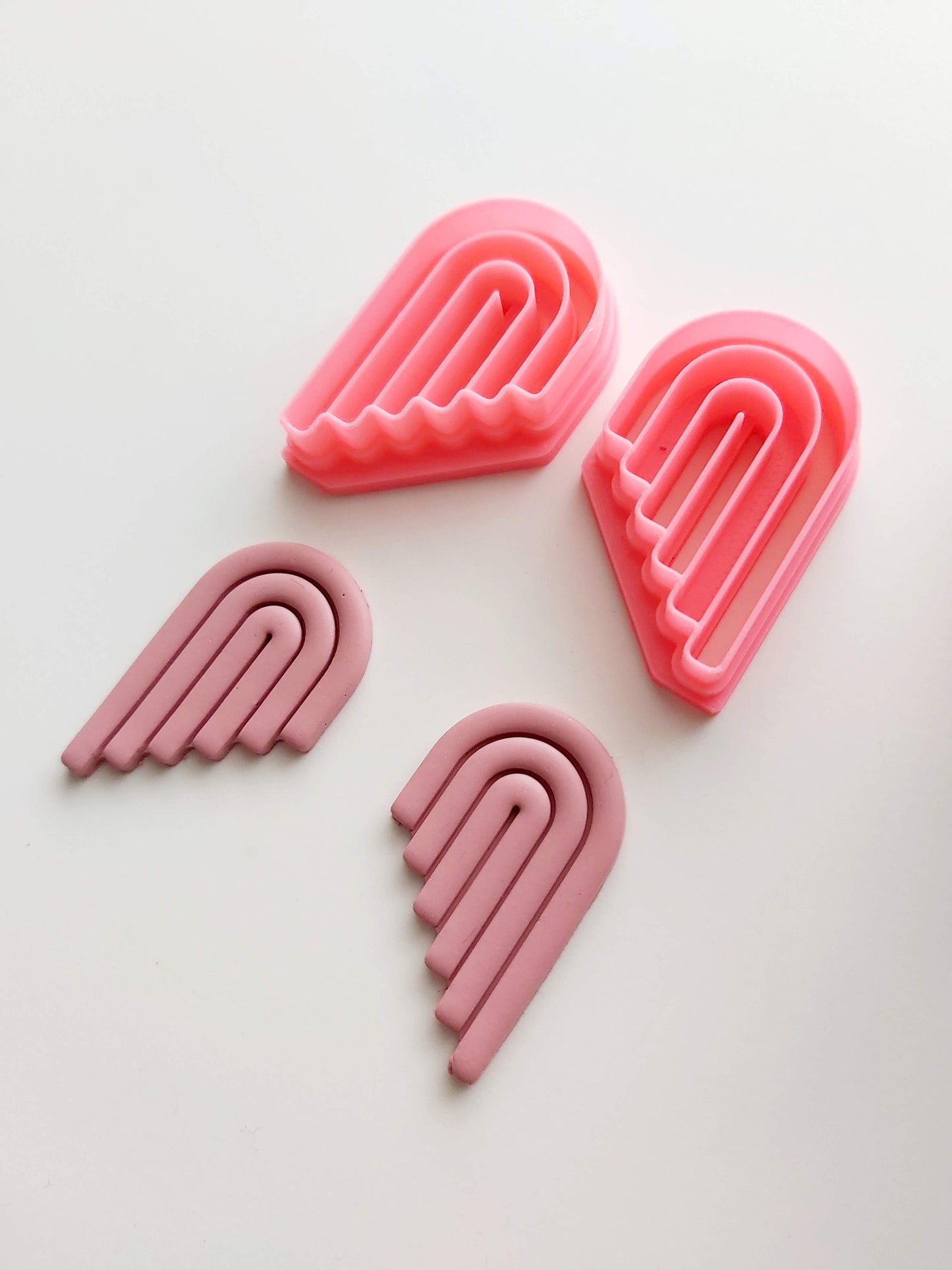 Small Graduated Embossed Arch