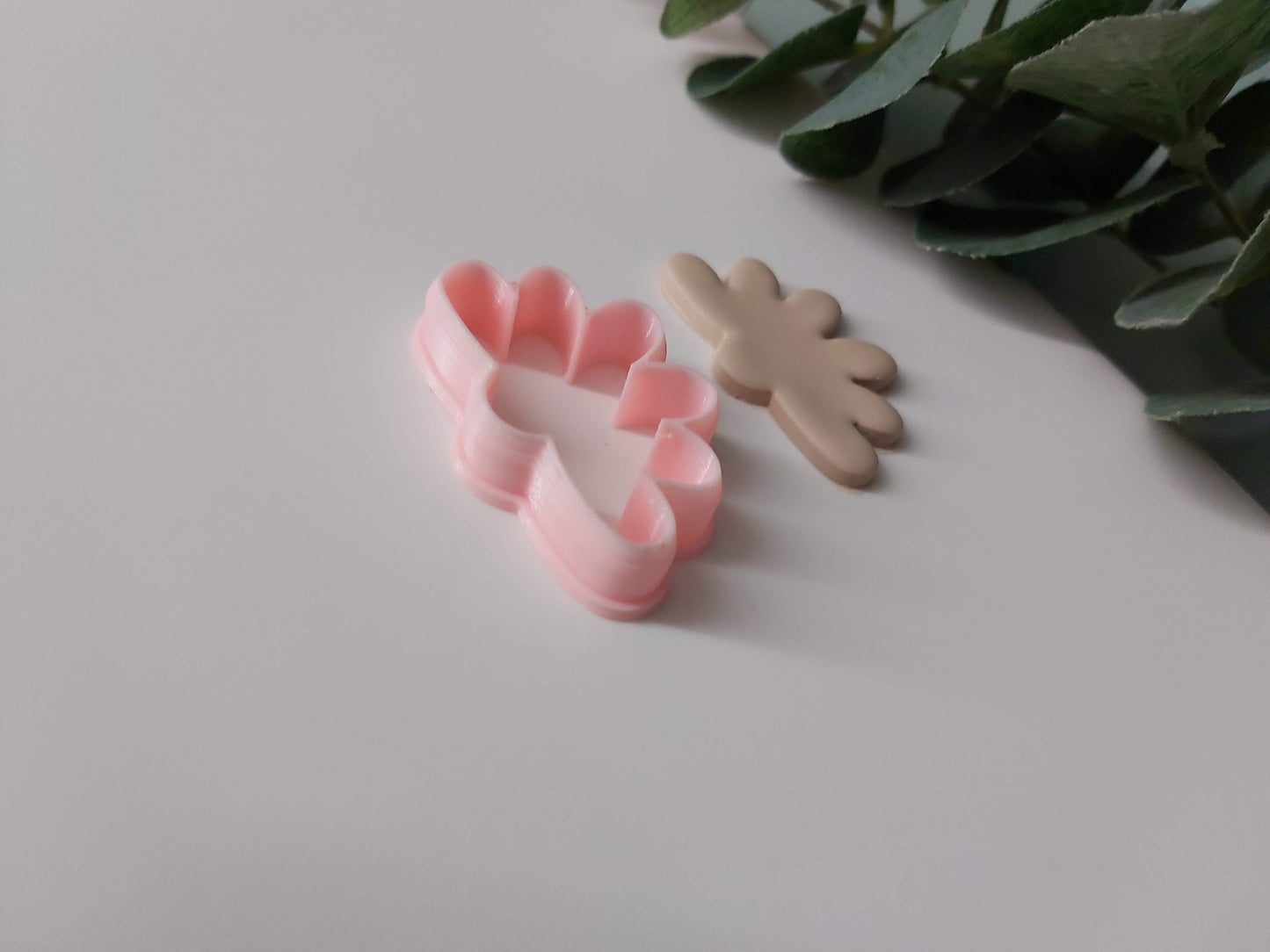 Contour de demi-marguerite