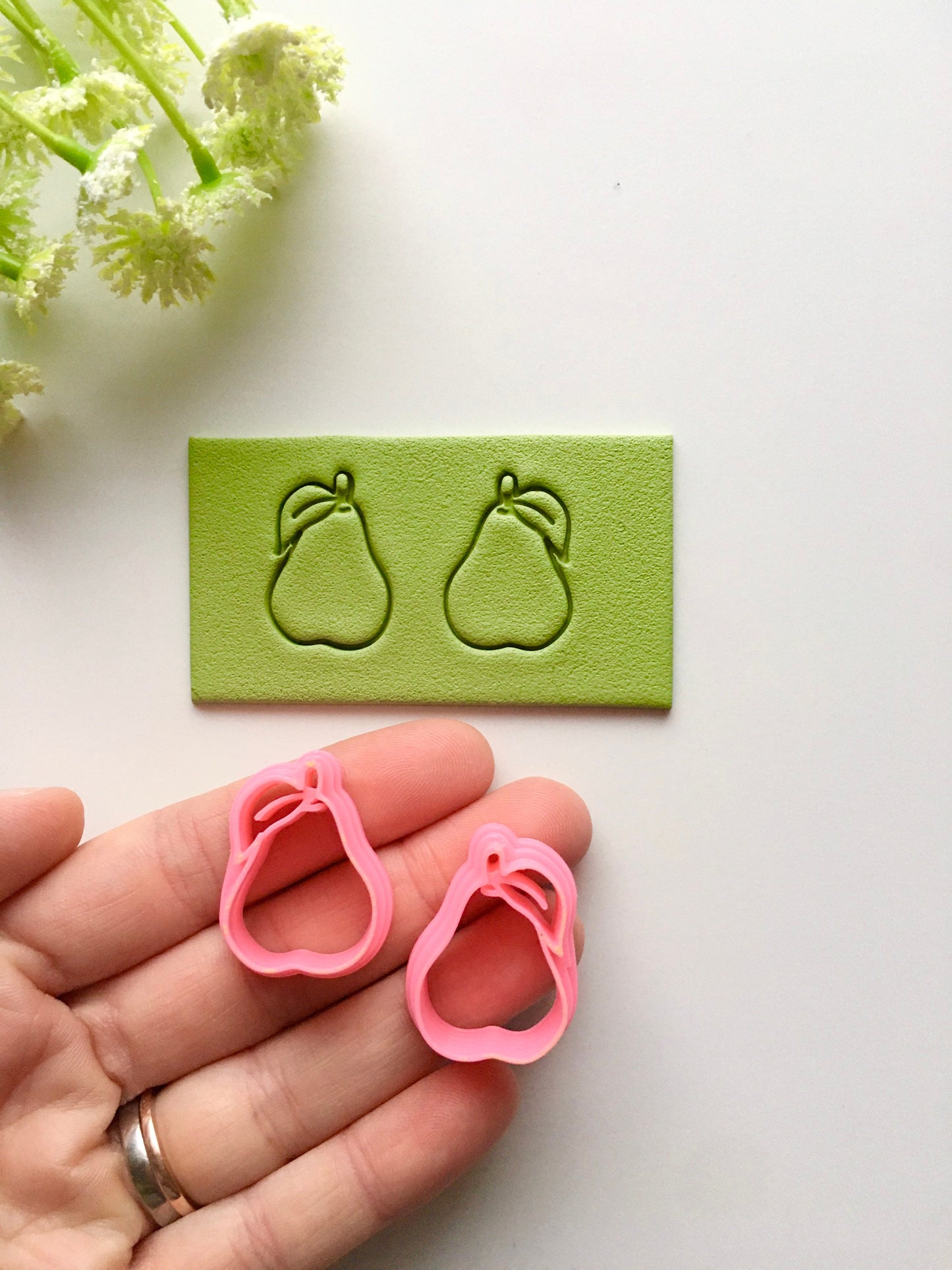 Pear's