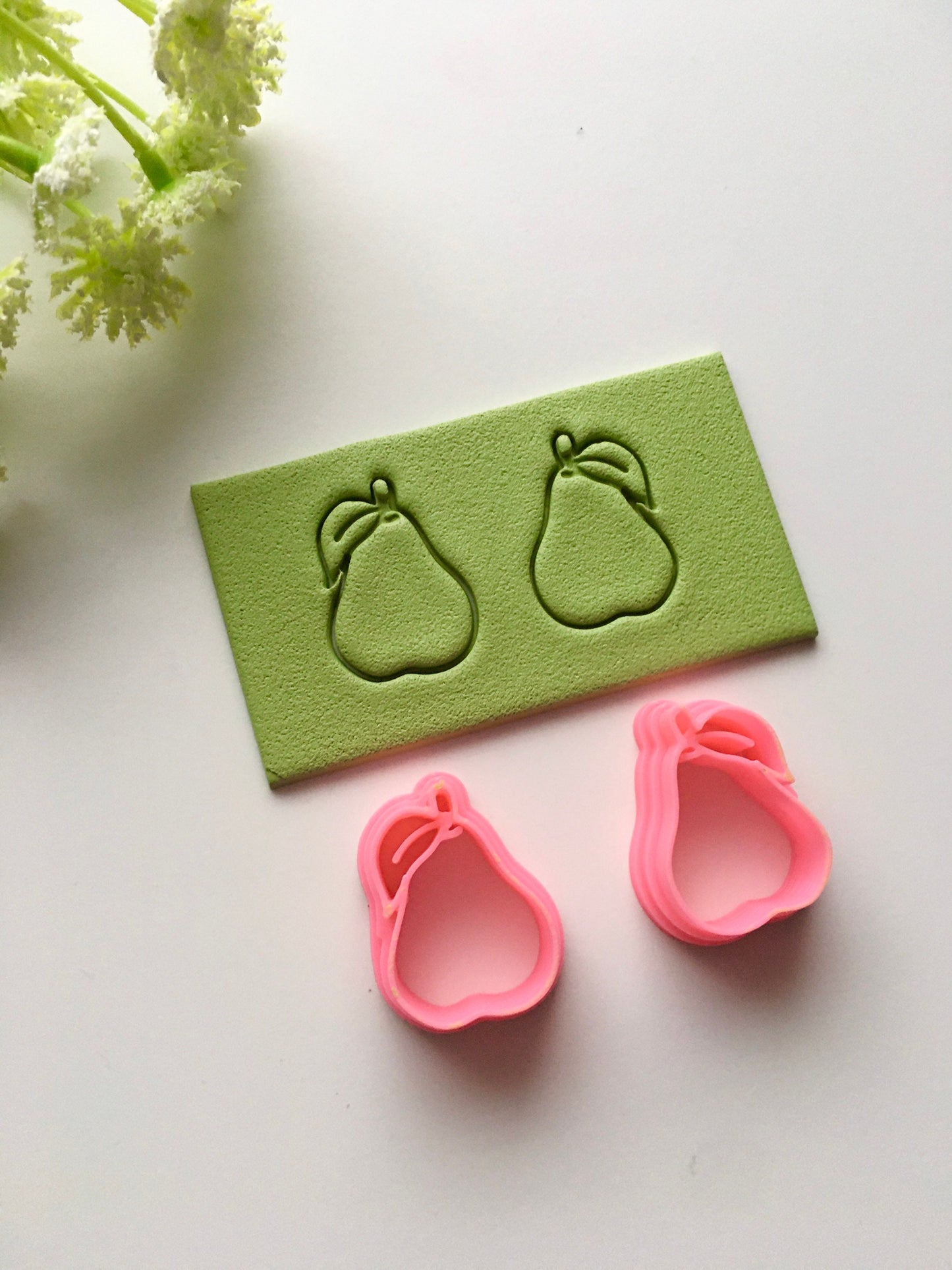 Pear's