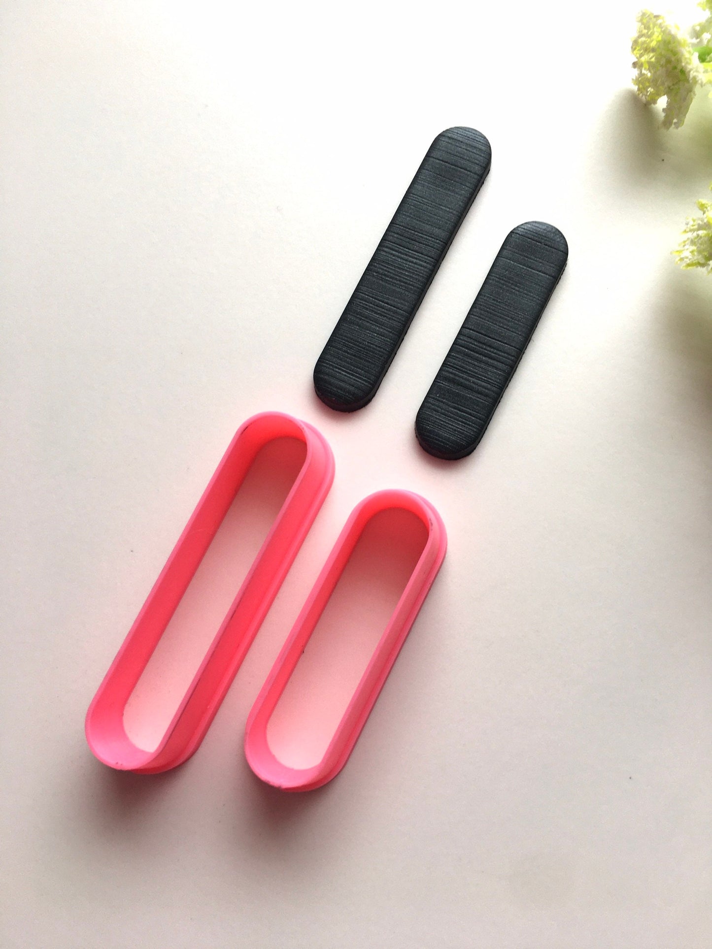 Oval Thin Long Huggies Cutter/ Coupe-fleurs de printemps / Outils en argile polymère / Outils de bijoux /Outils d’argile /Coupeurs floraux / Botanique