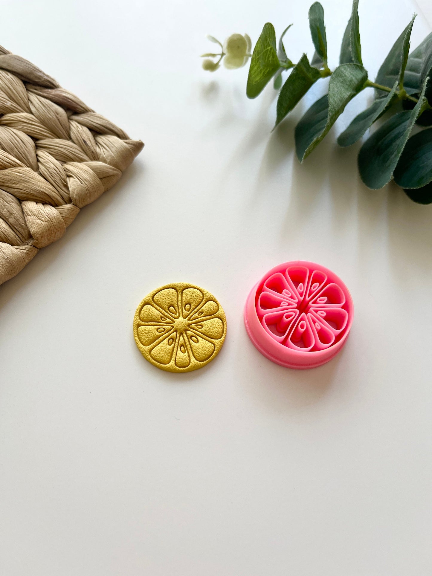 Full Embossed Lemon