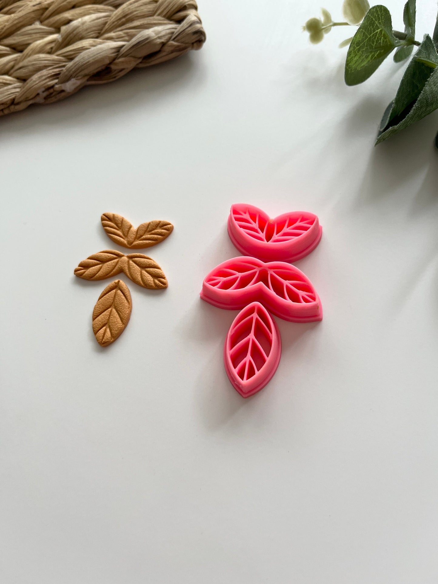 Embossed Statement Leaf Dangle set of 3