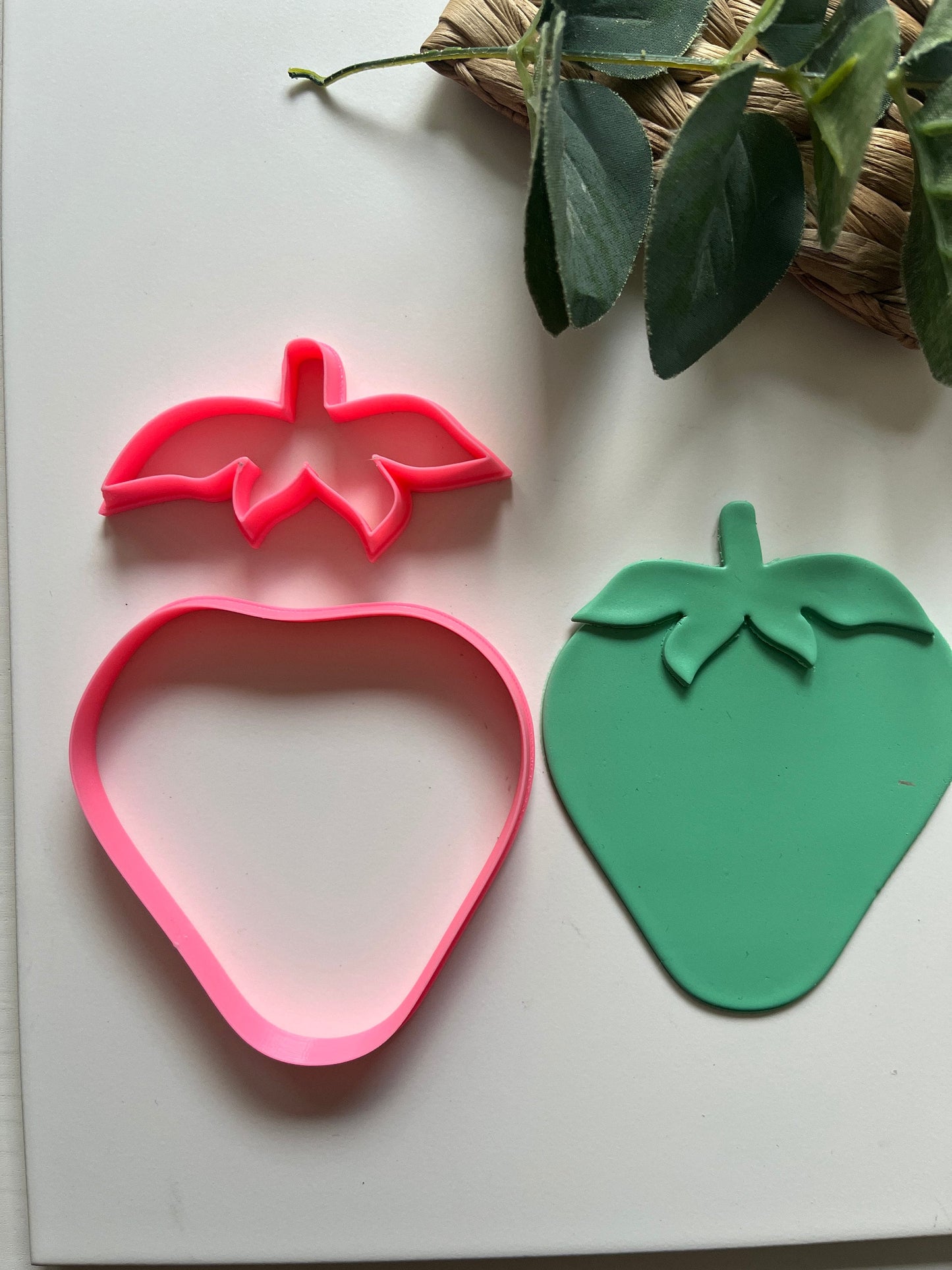 Strawberry 2 Part Jewellery Dish Polymer Clay Cutters / Jewellery Tools / Earring Making / Botanical