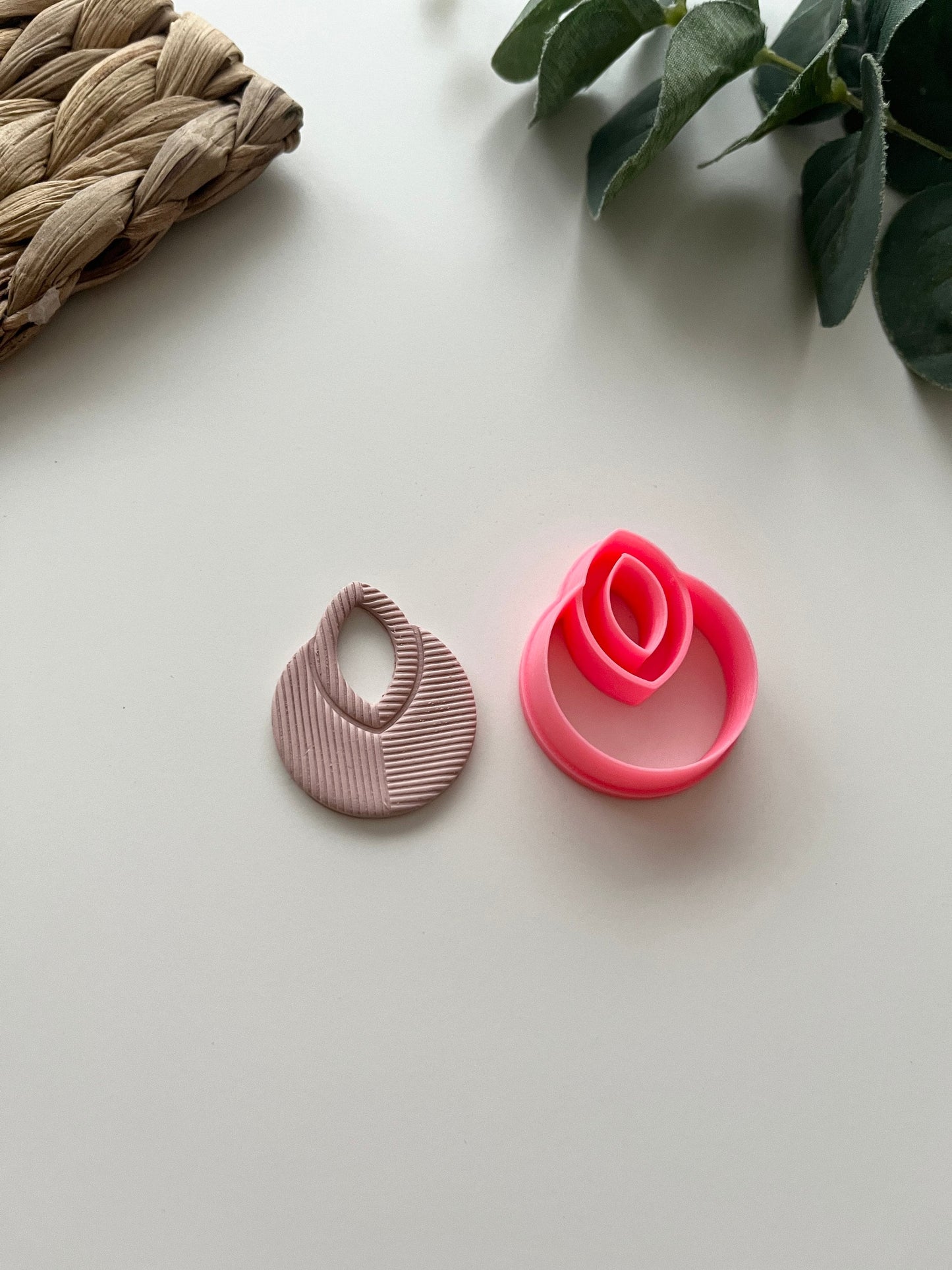 Circle with Embossed Teardrop