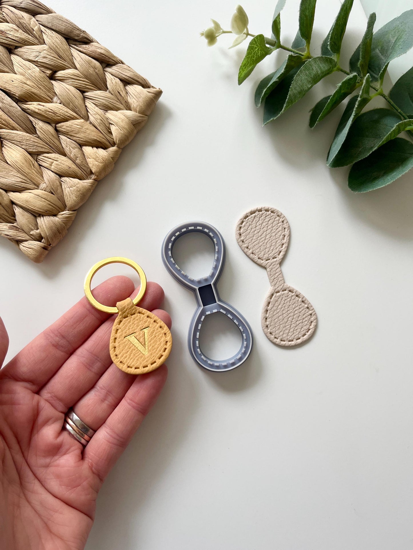 Soft Teardrop Keyring Cutter