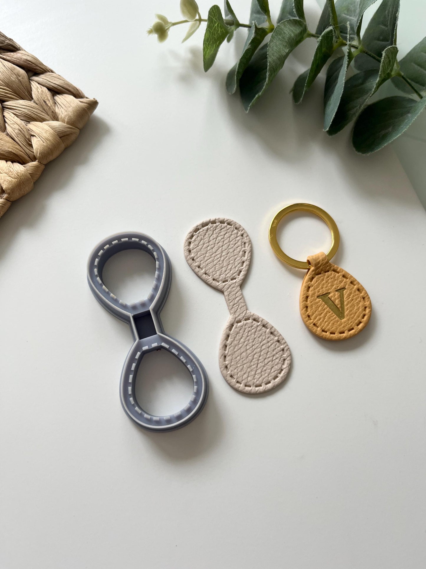 Soft Teardrop Keyring Cutter