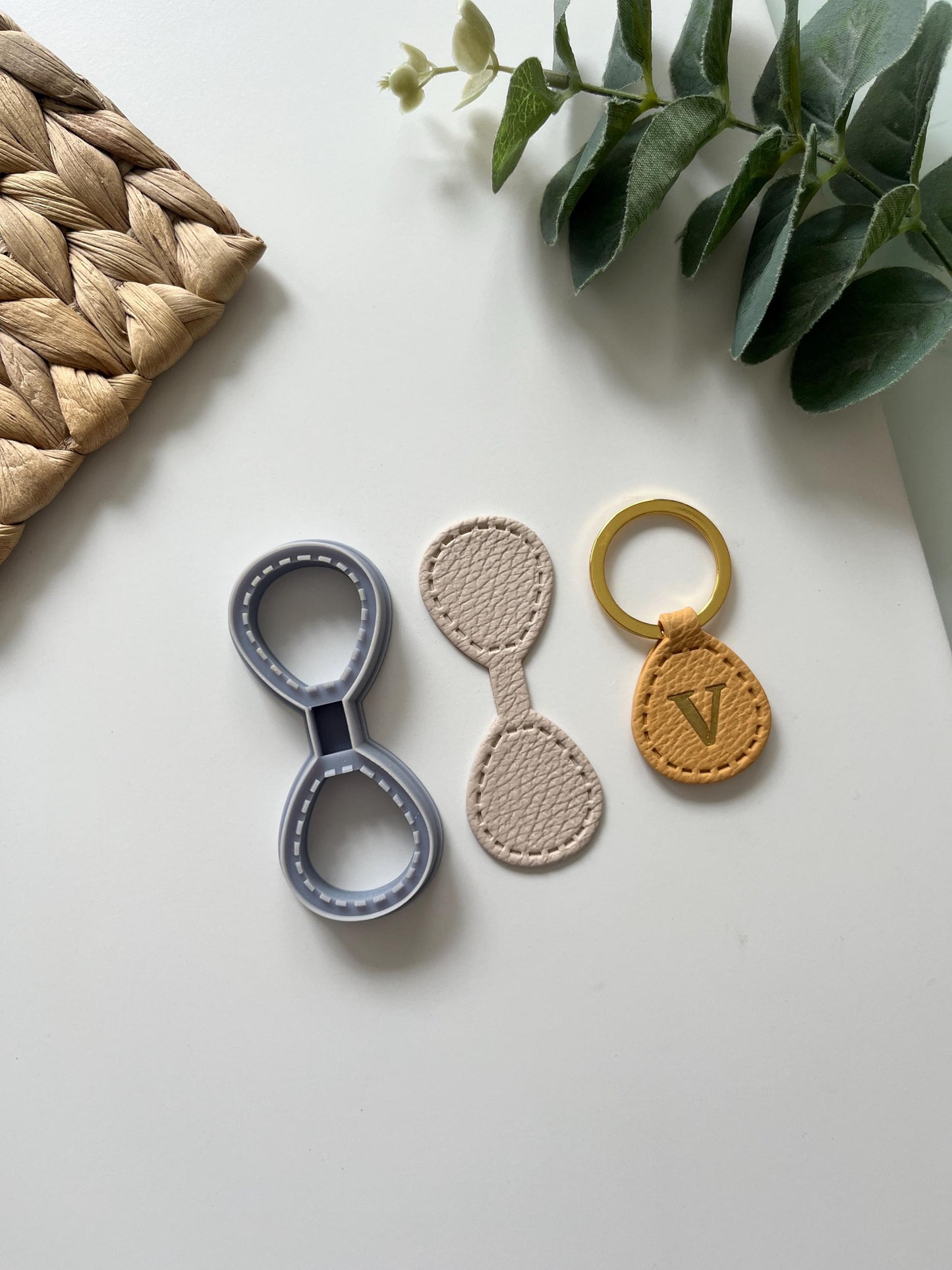 Soft Teardrop Keyring Cutter