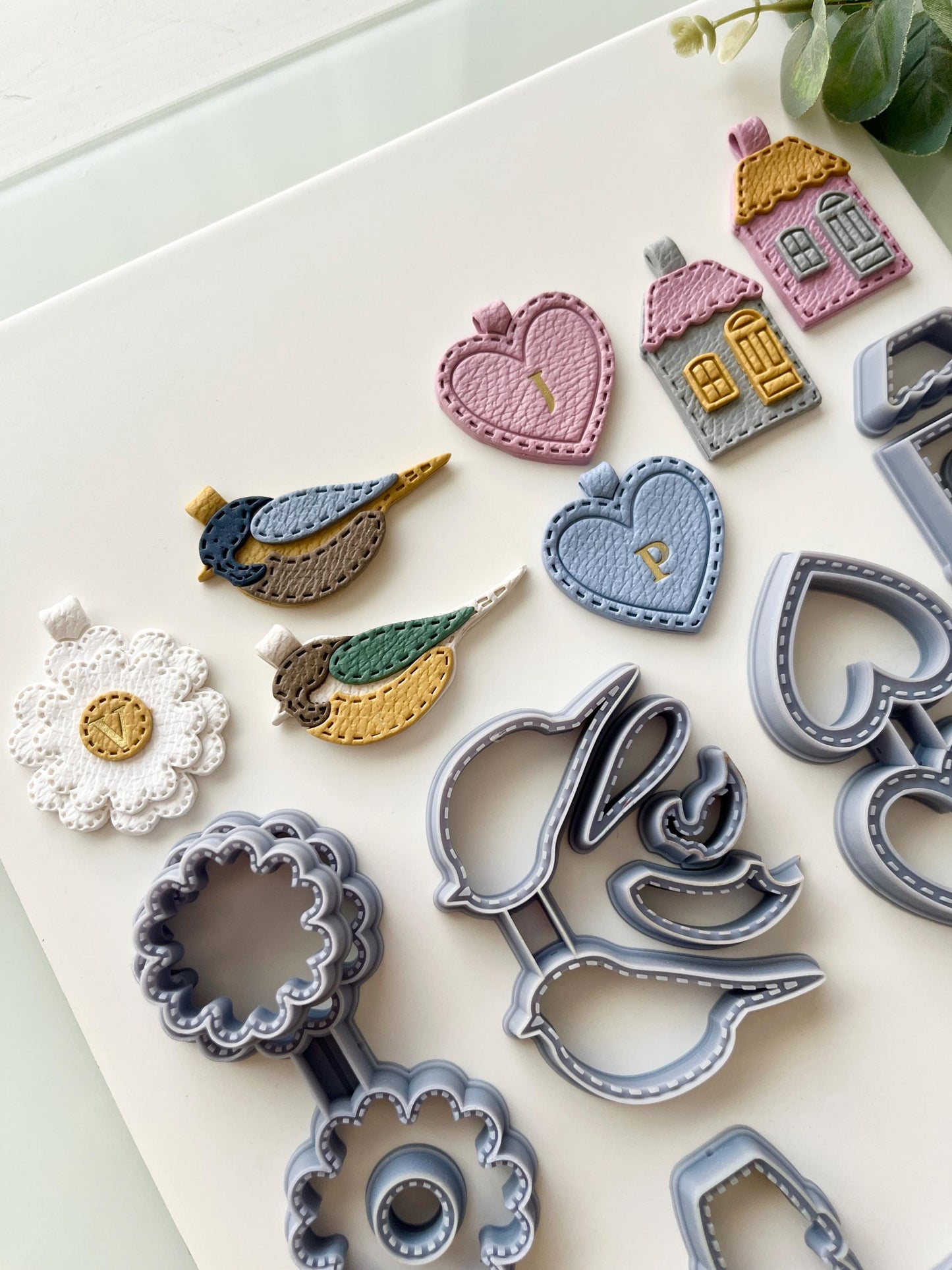 Keyring Cutter Bundle of 7 - Optional Mini Alphabet + Mica Powder