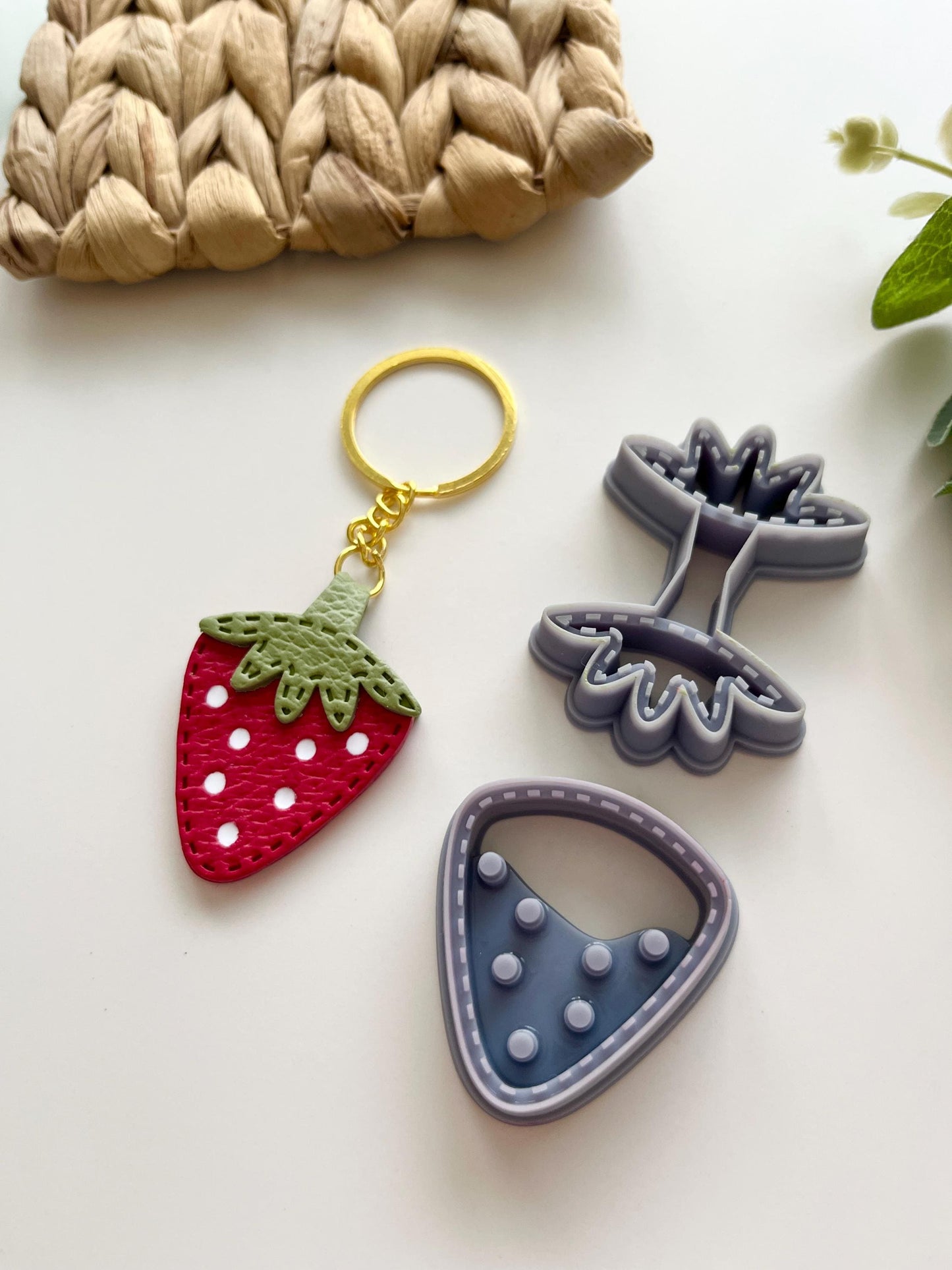 Strawberry Keyring Cutter