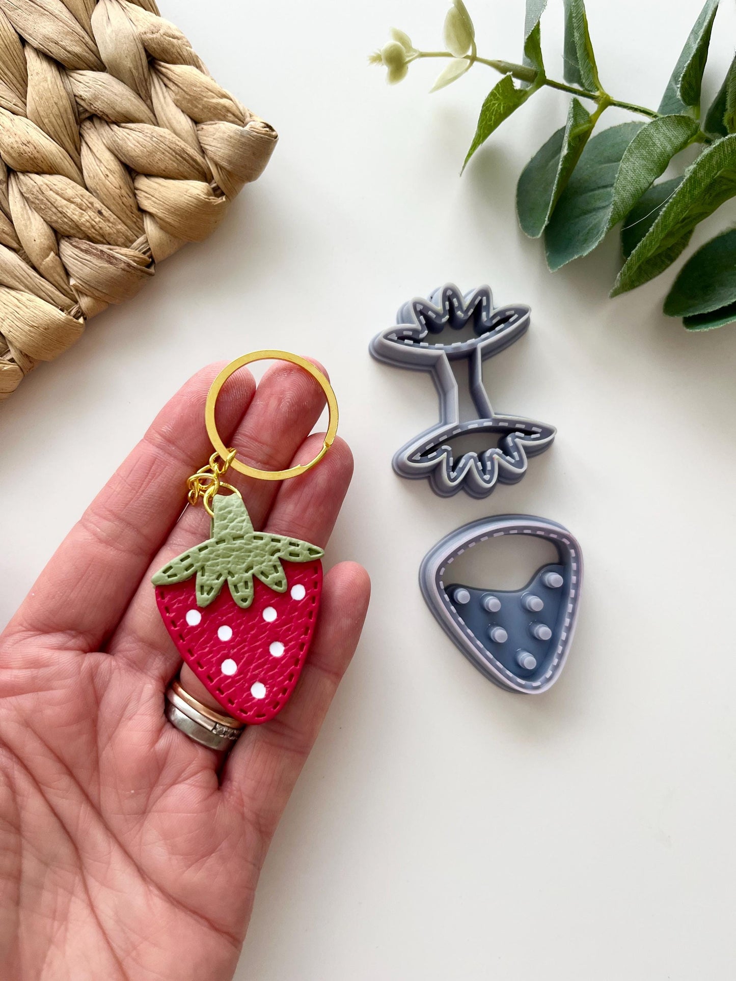 Strawberry Keyring Cutter