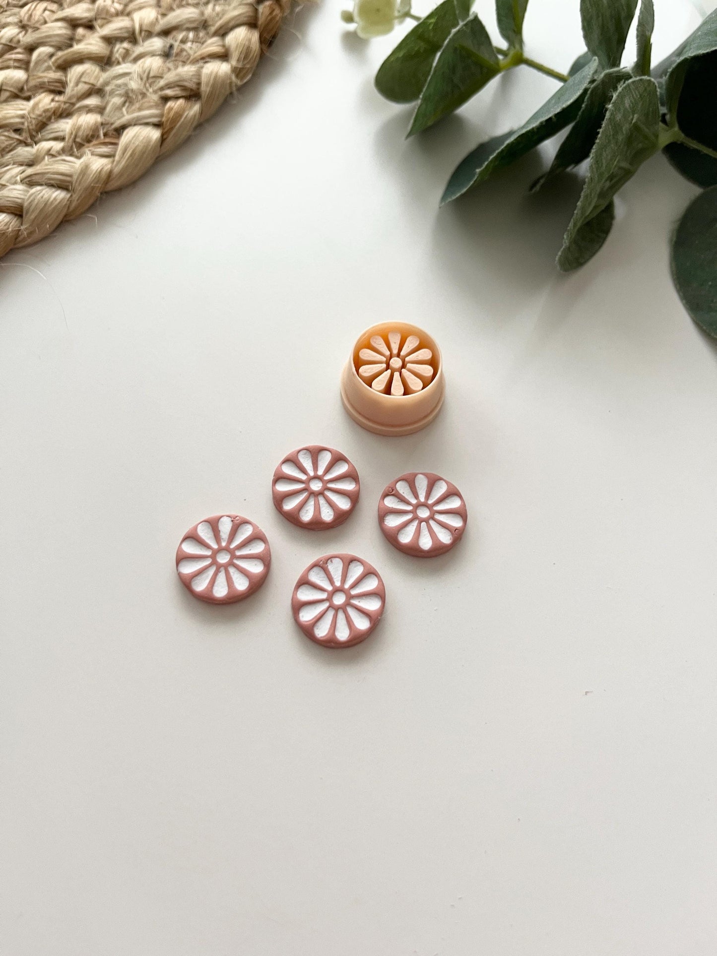 Debossed Daisy Flower Clay Cutter