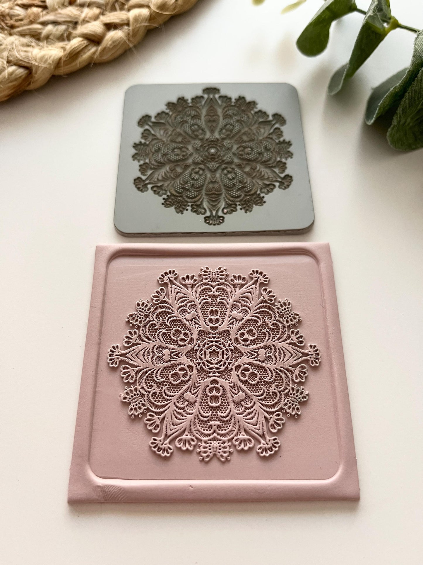 Flower Lace Texture Mat