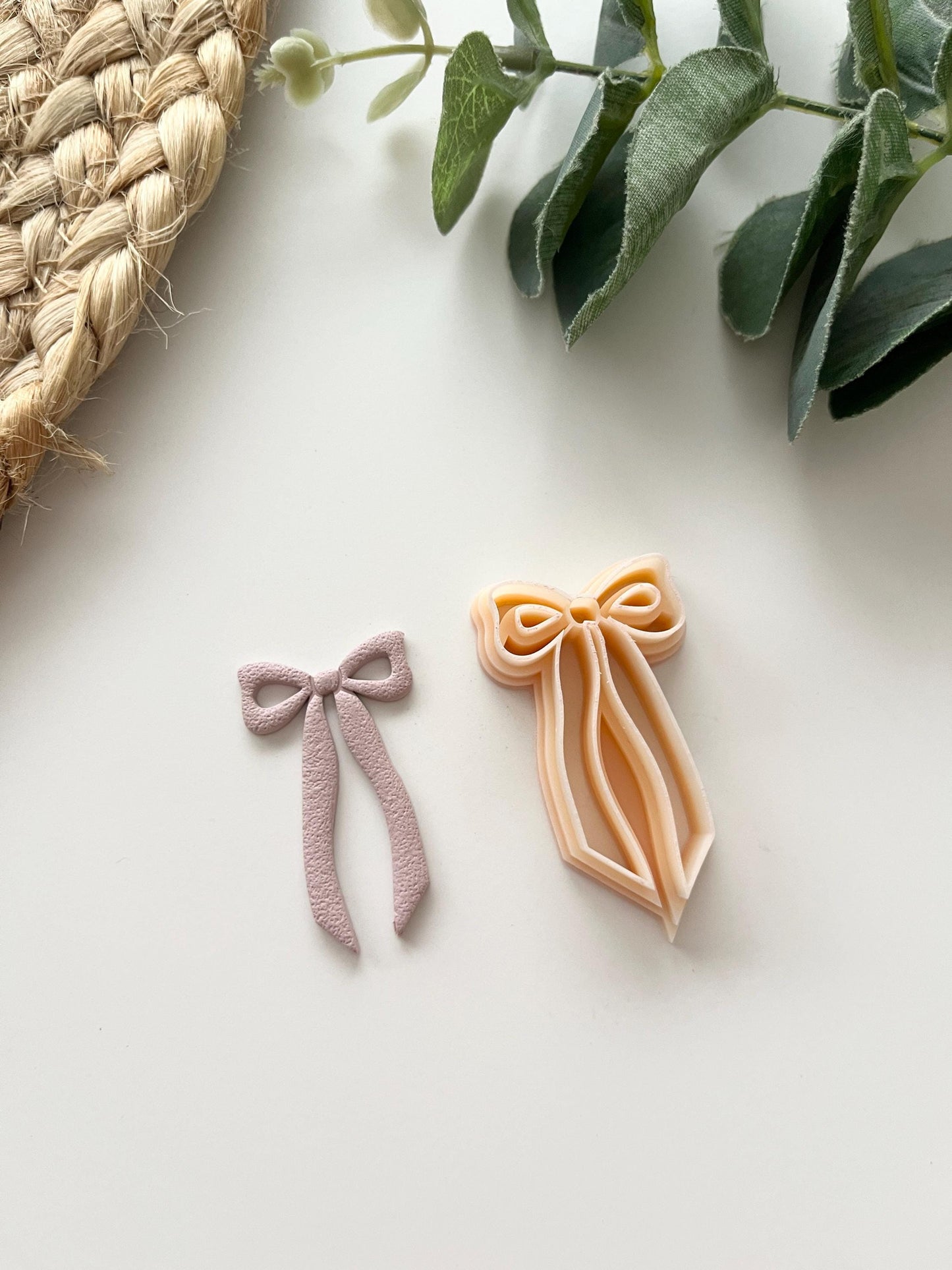 Bow #2 Embossed Cutter