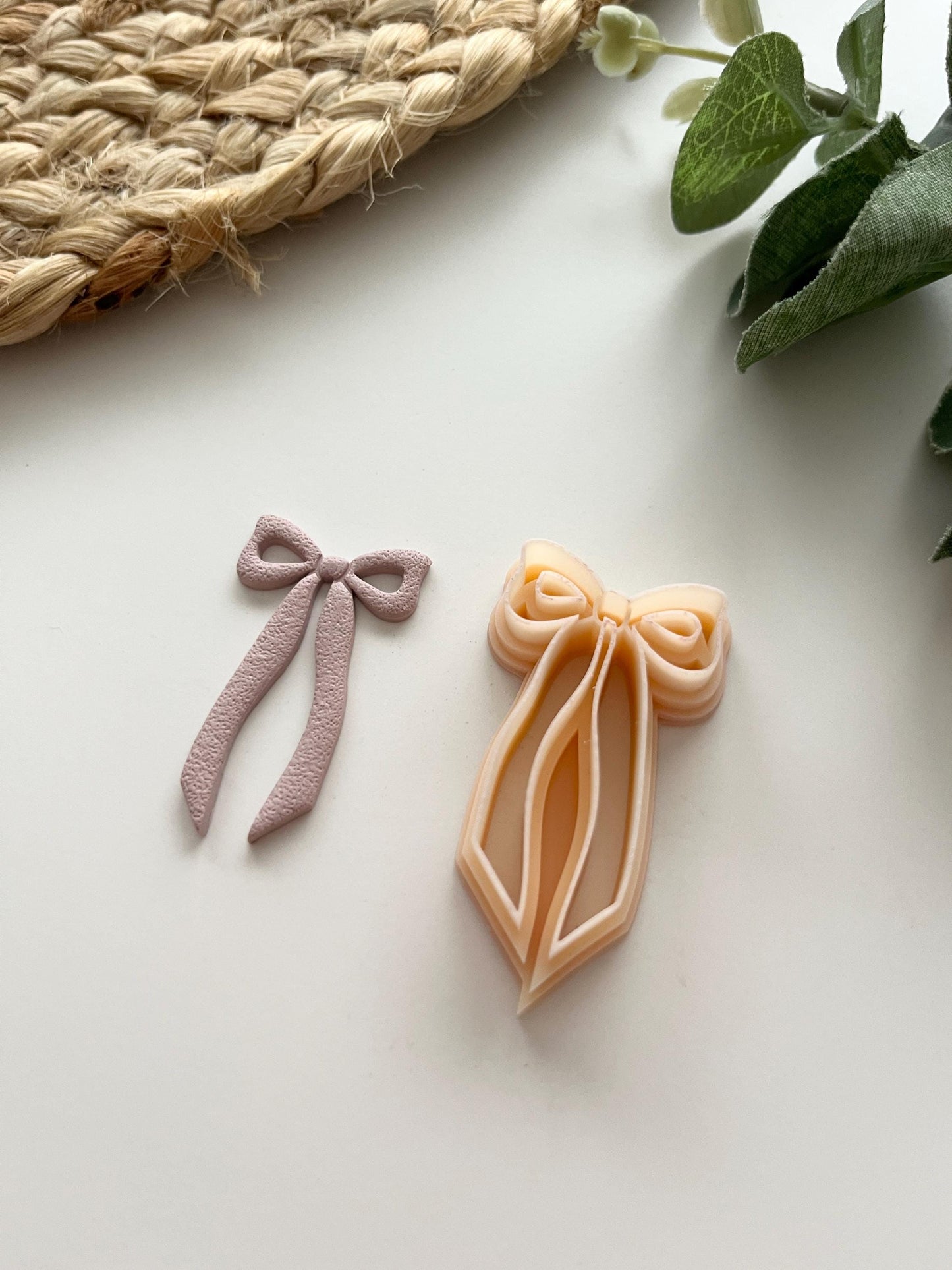 Bow #2 Embossed Cutter