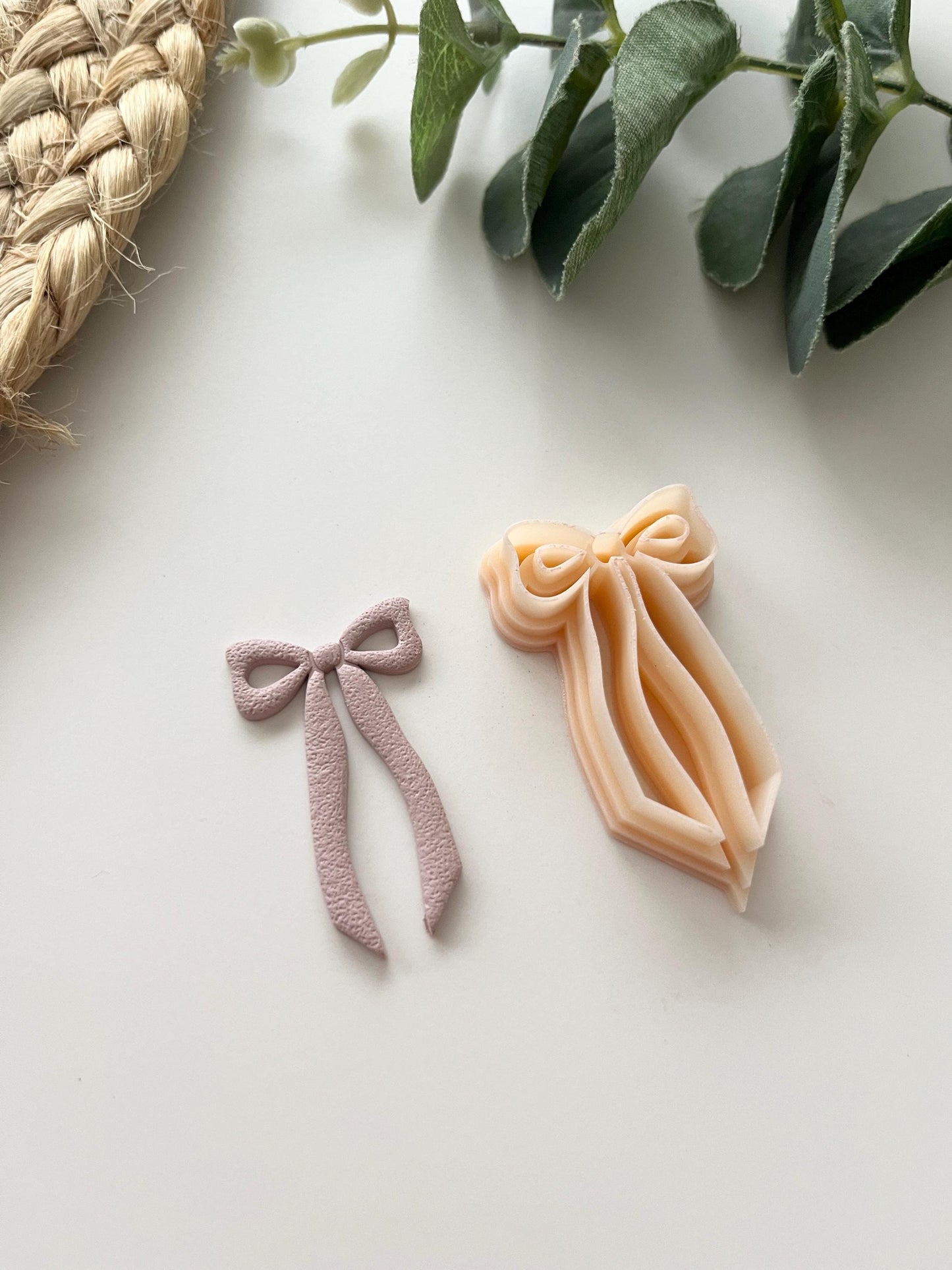 Bow #2 Embossed Cutter