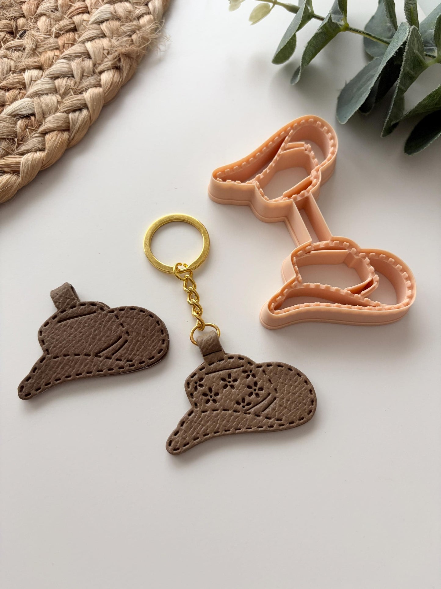 Cowgirl Hat Keyring Cutter