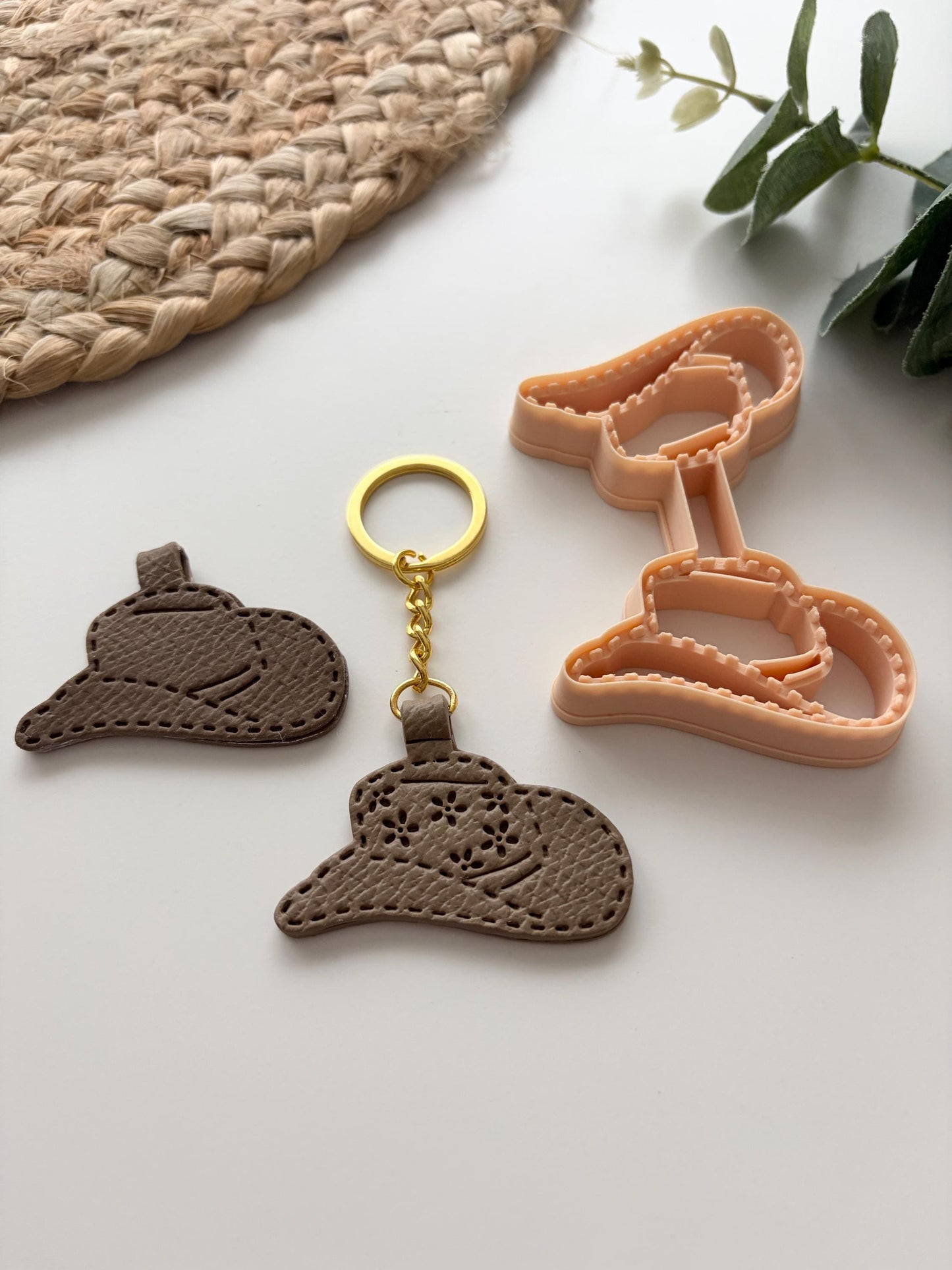 Cowgirl Hat Keyring Cutter