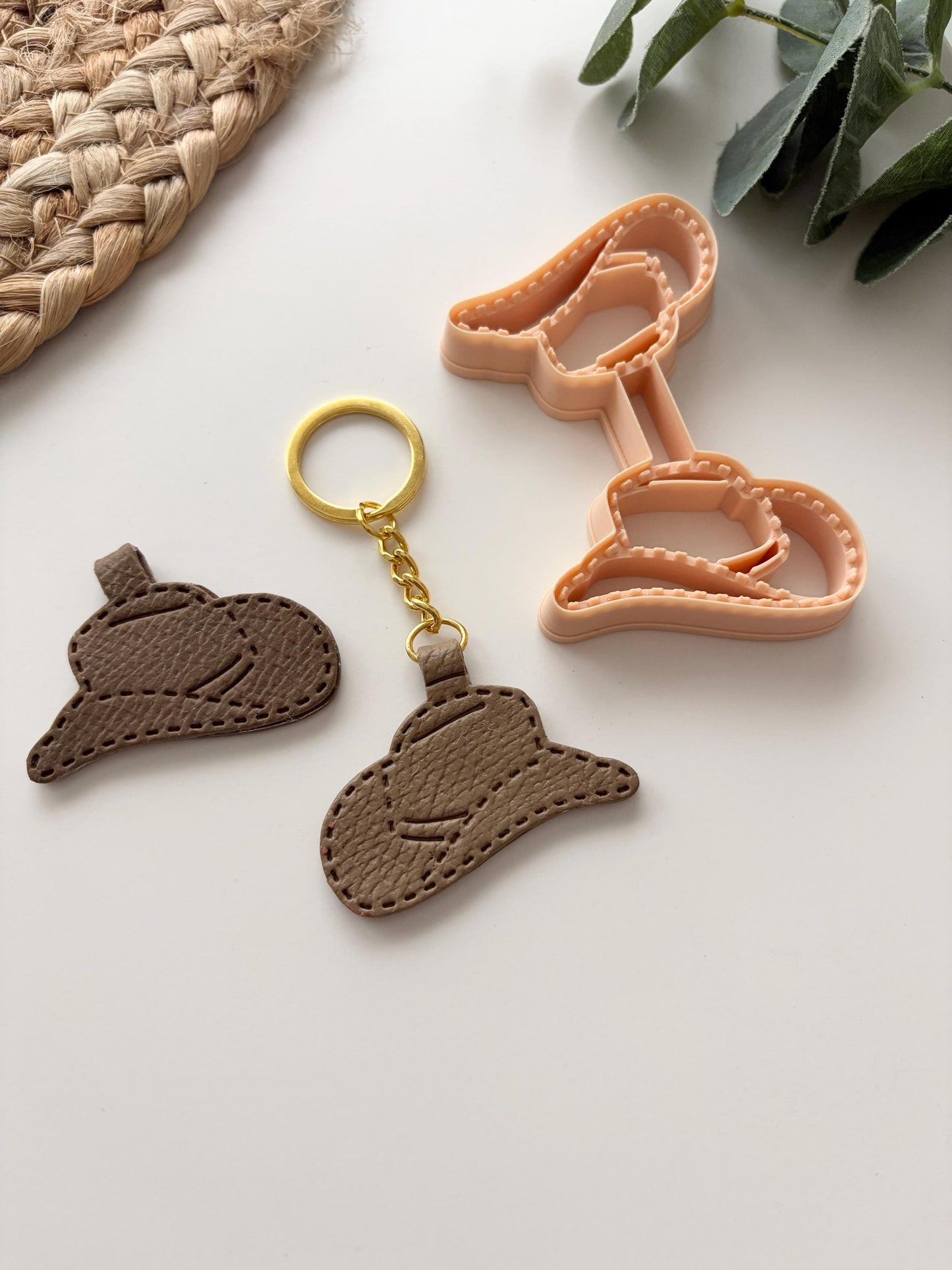 Cowgirl Hat Keyring Cutter
