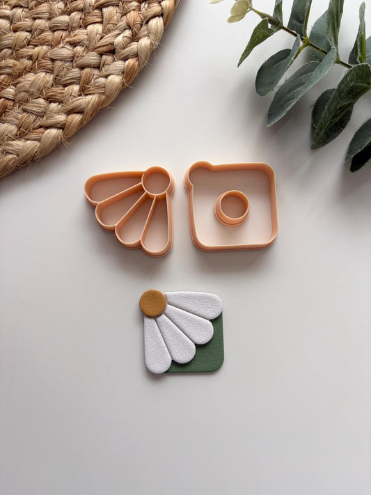 4 Petal Daisy Corner Bookmarks