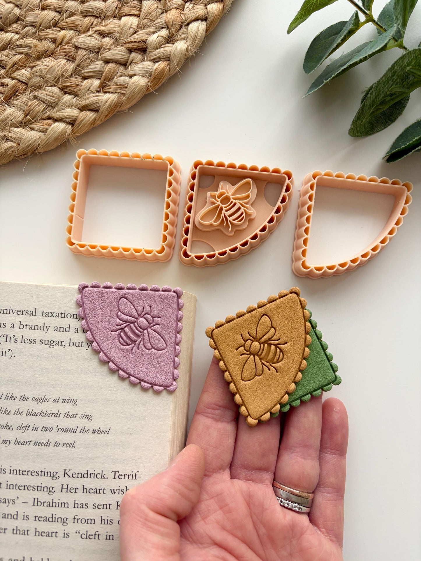Lace Bee Corner Bookmarks