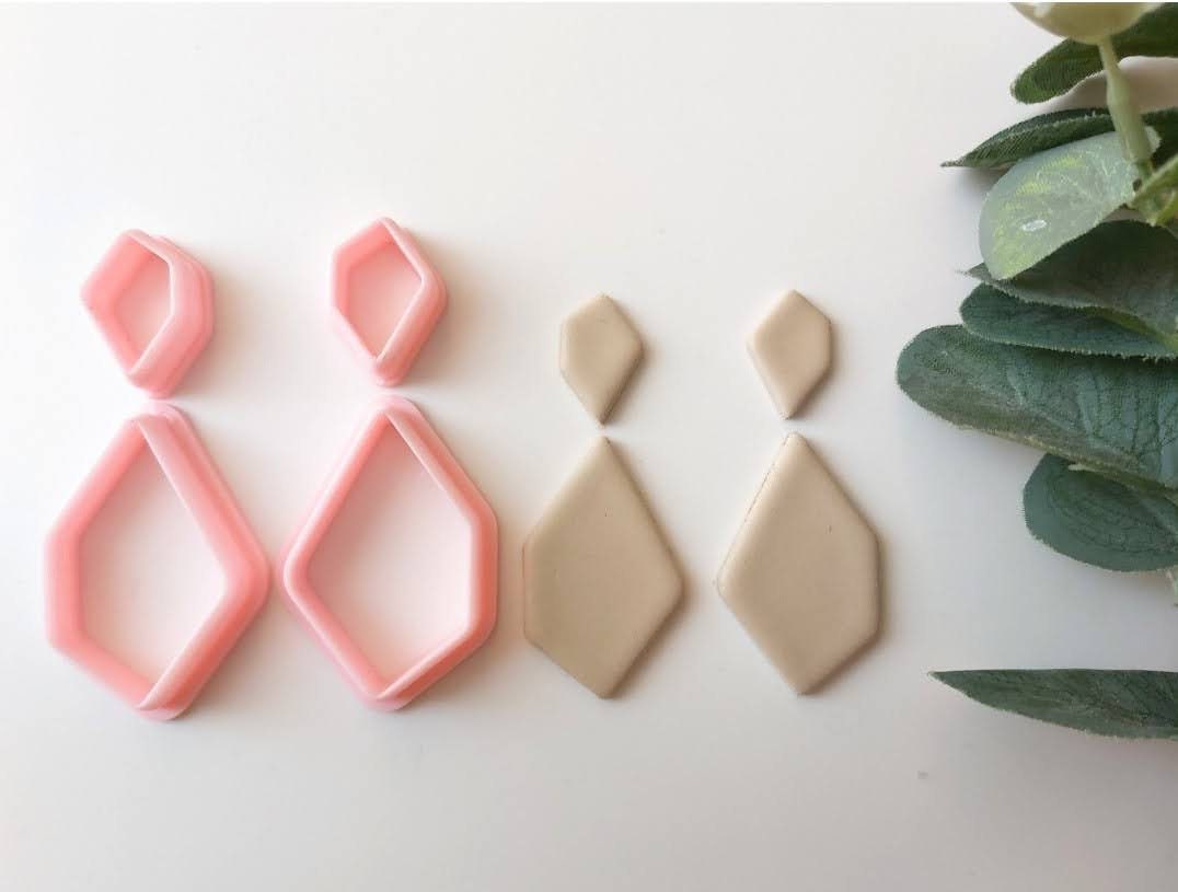 Asymmetric Shape Set of 4