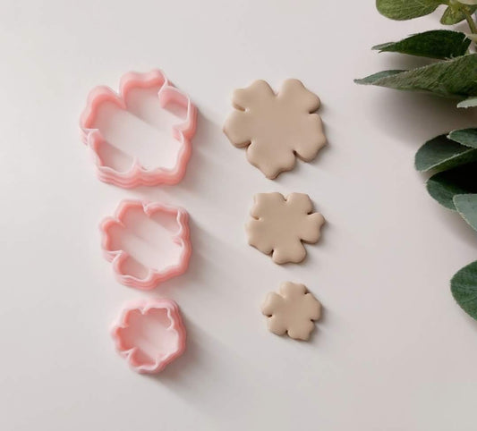Contour de fleur asymétrique