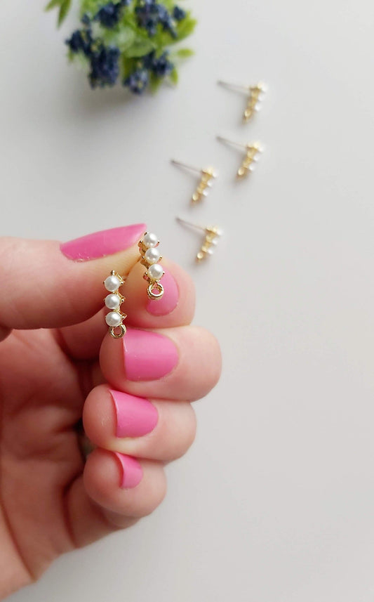 Triple mini pearl Earring Stud