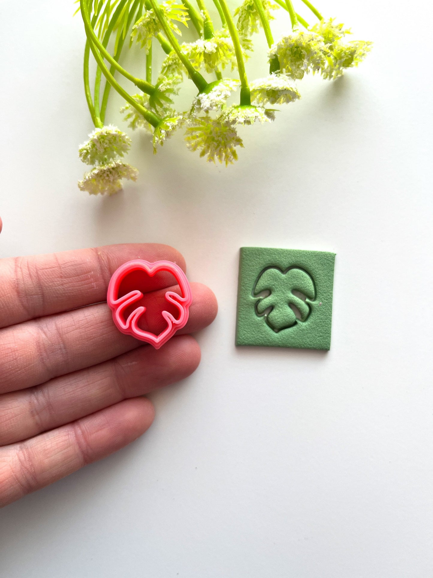 Small Monstera Leaf Stud