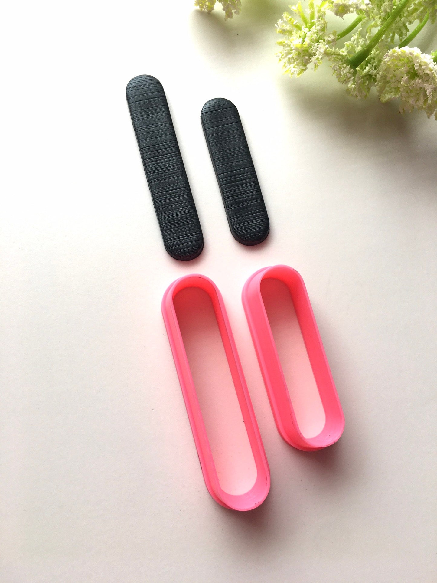 Oval Thin Long Huggies Cutter/ Coupe-fleurs de printemps / Outils en argile polymère / Outils de bijoux /Outils d’argile /Coupeurs floraux / Botanique