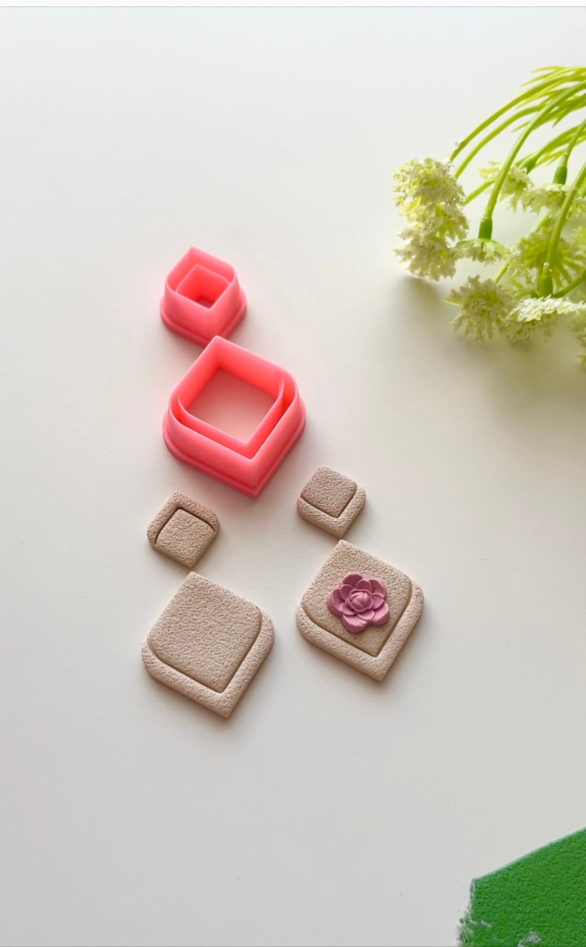 Embossed Diamond Set