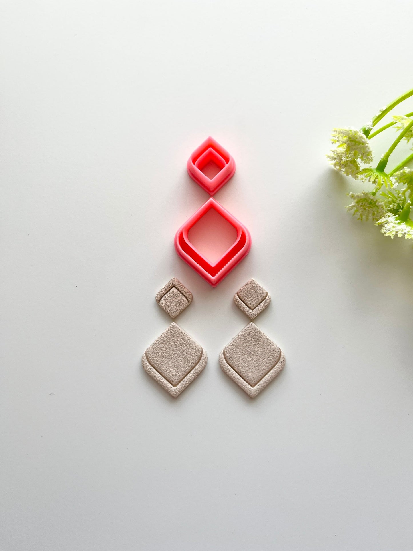 Embossed Diamond Set