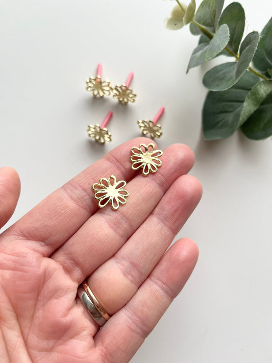 Daisy studs