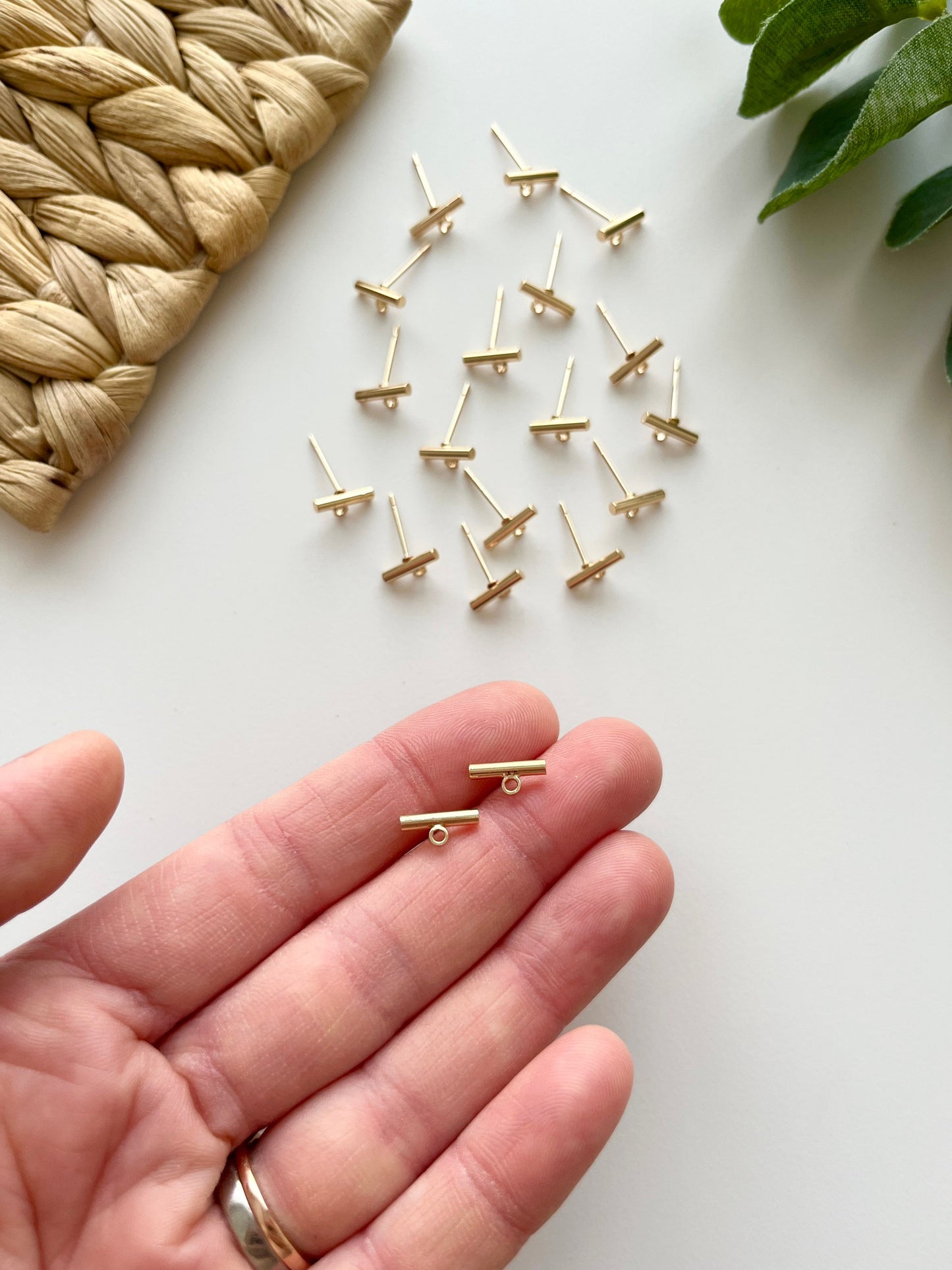 T-Stud Earring component