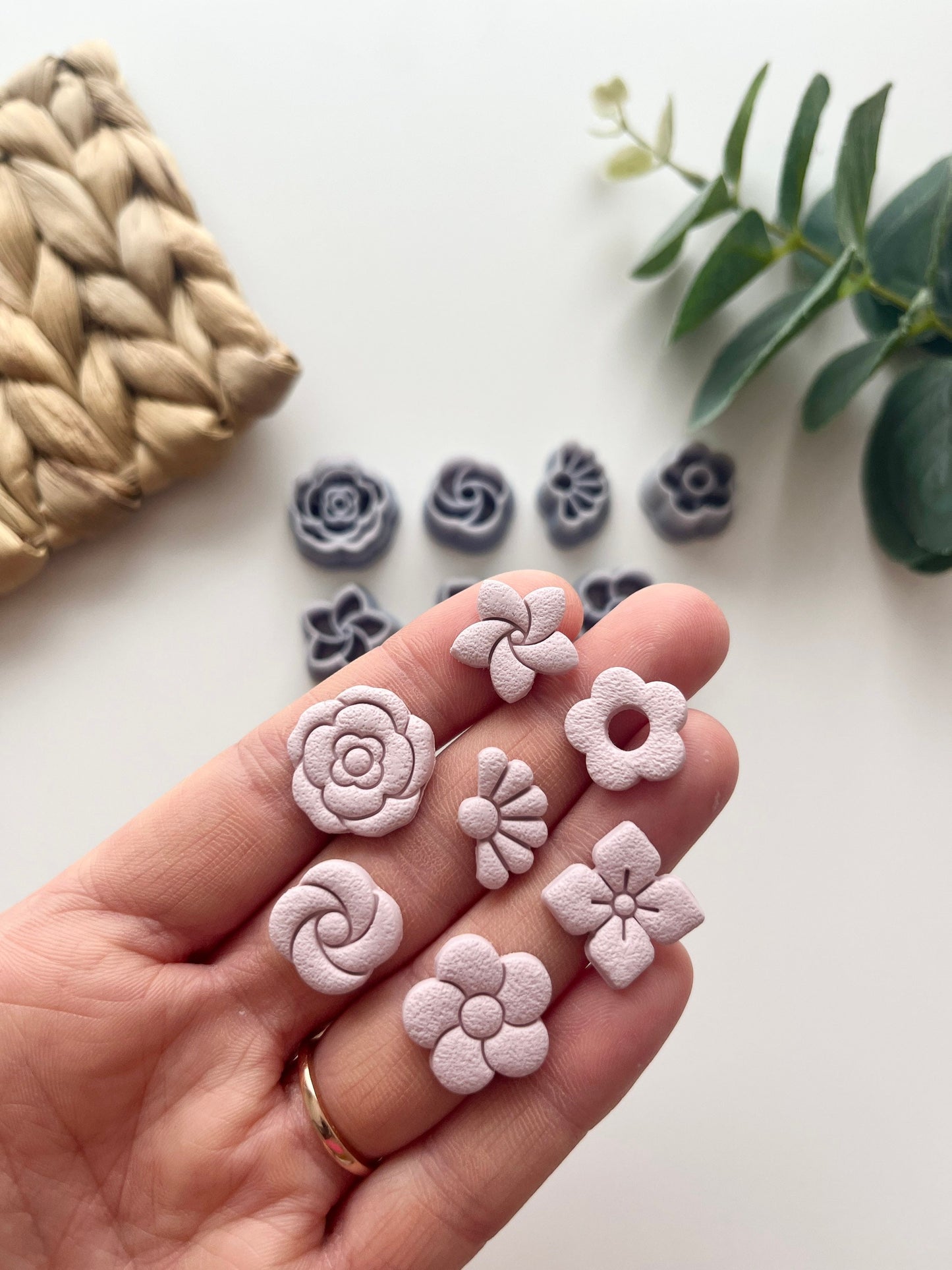 Mini clous de fleurs
