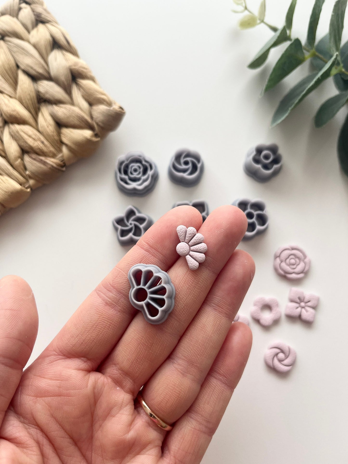 Mini clous de fleurs