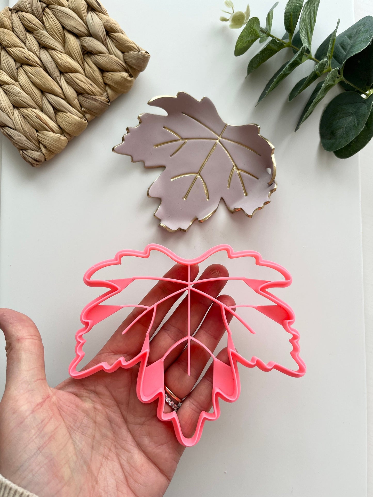Plat à bijoux en feuille d'érable