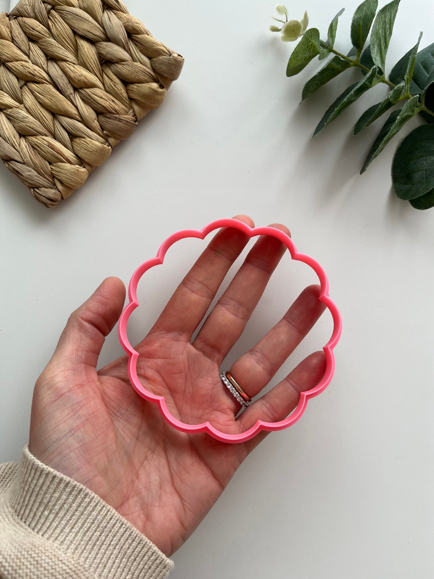 Plat de bijoux de fleur de pétoncle