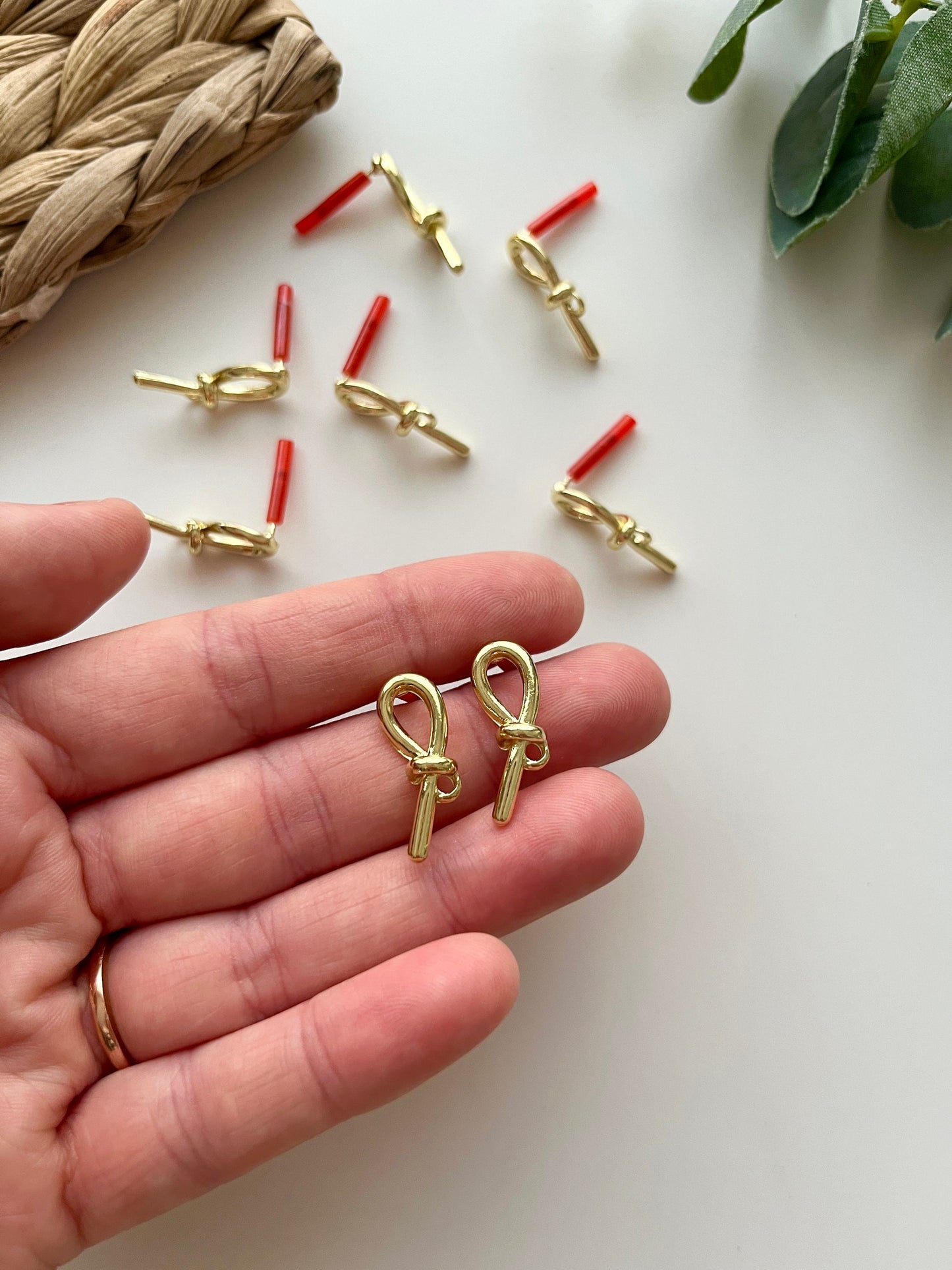 Knot Studs